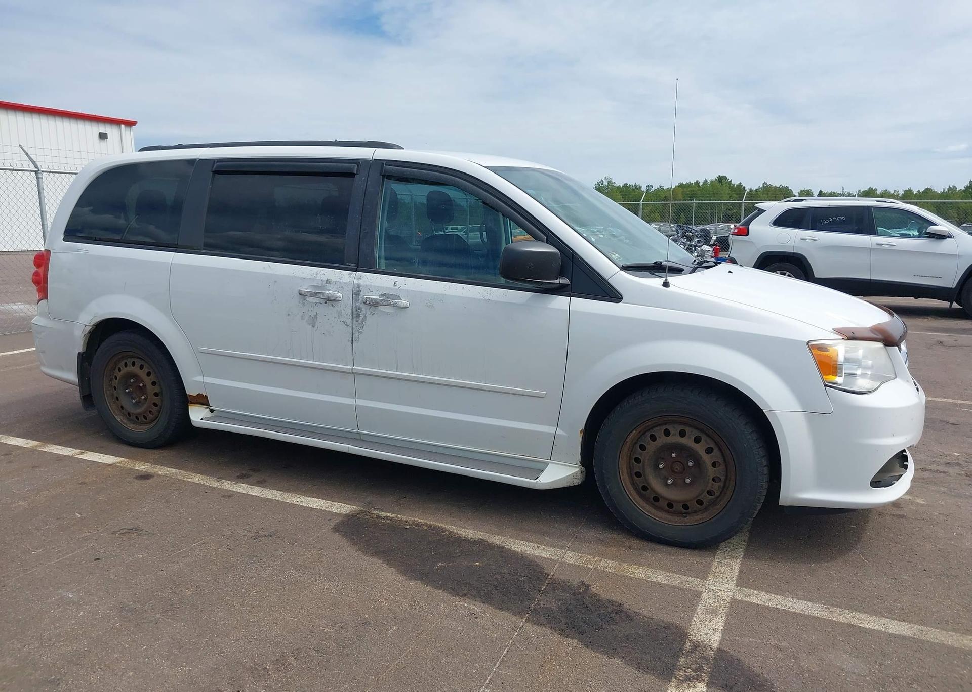 2014 DODGE GRAND CARAVAN SE