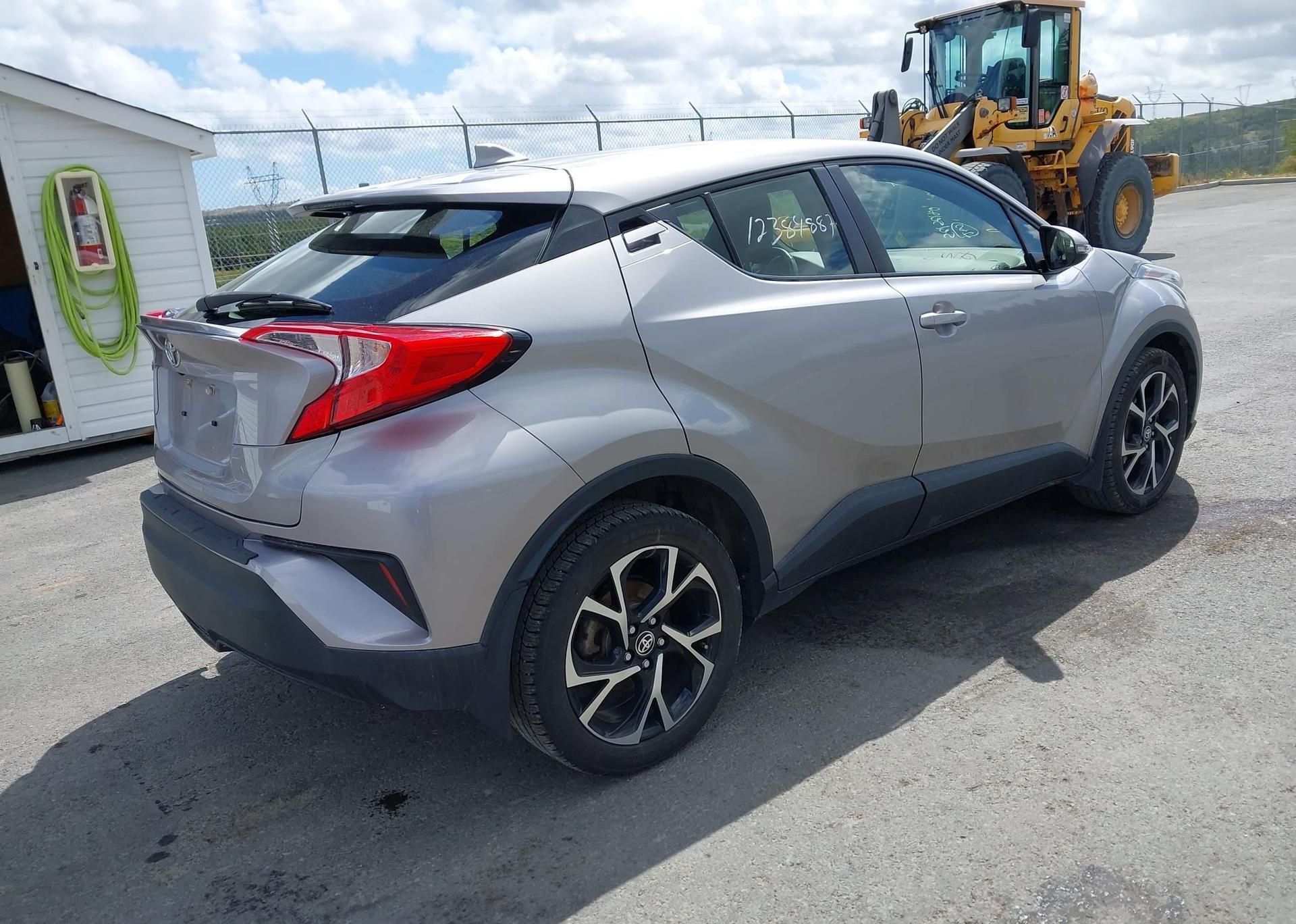 2020 TOYOTA C-HR LE