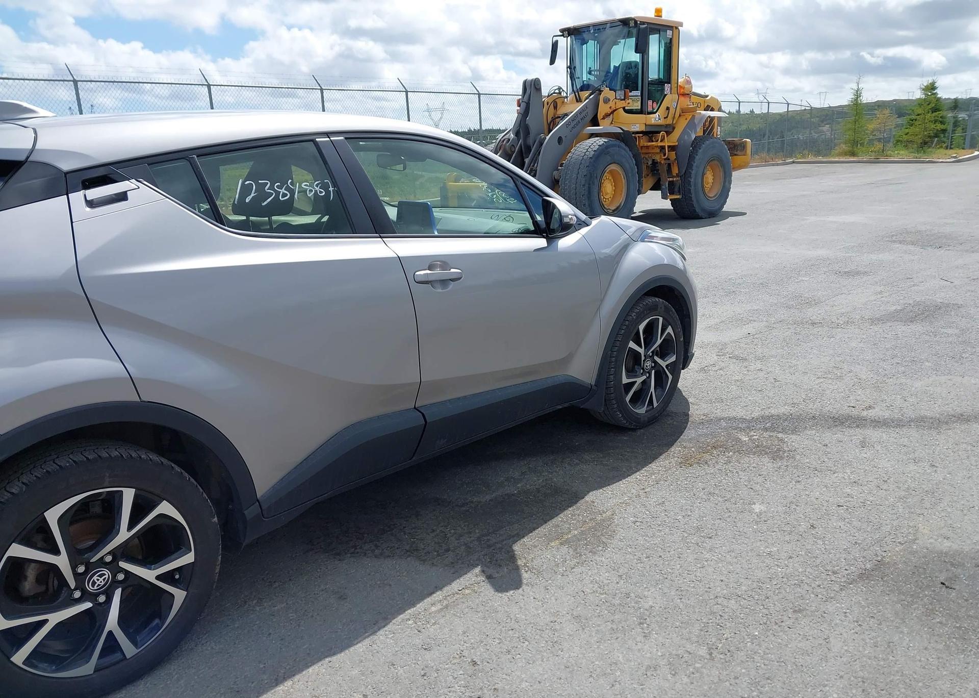 2020 TOYOTA C-HR LE