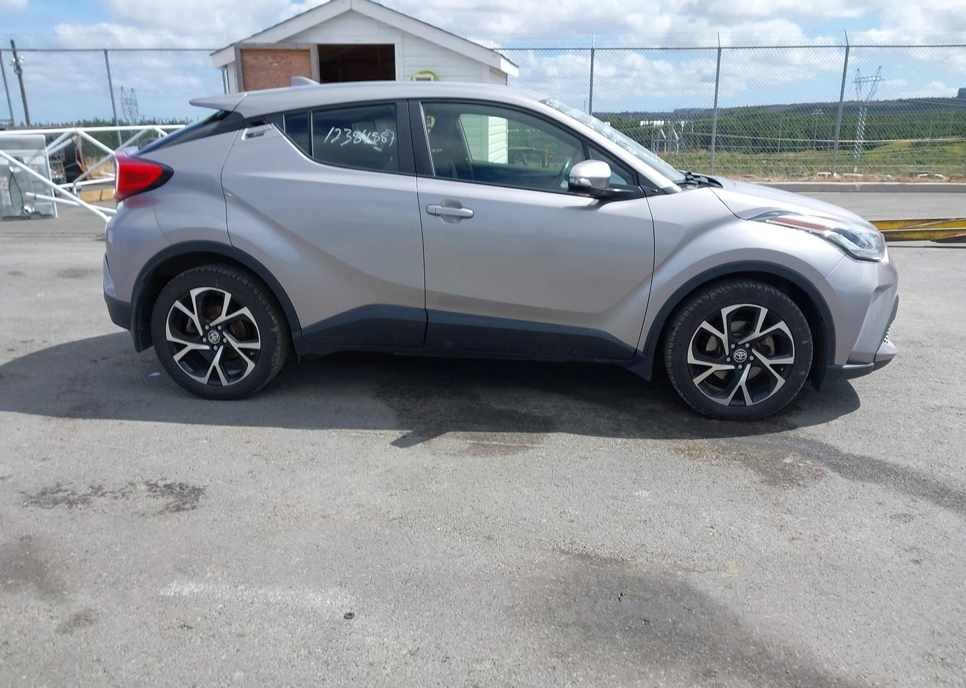 2020 TOYOTA C-HR LE