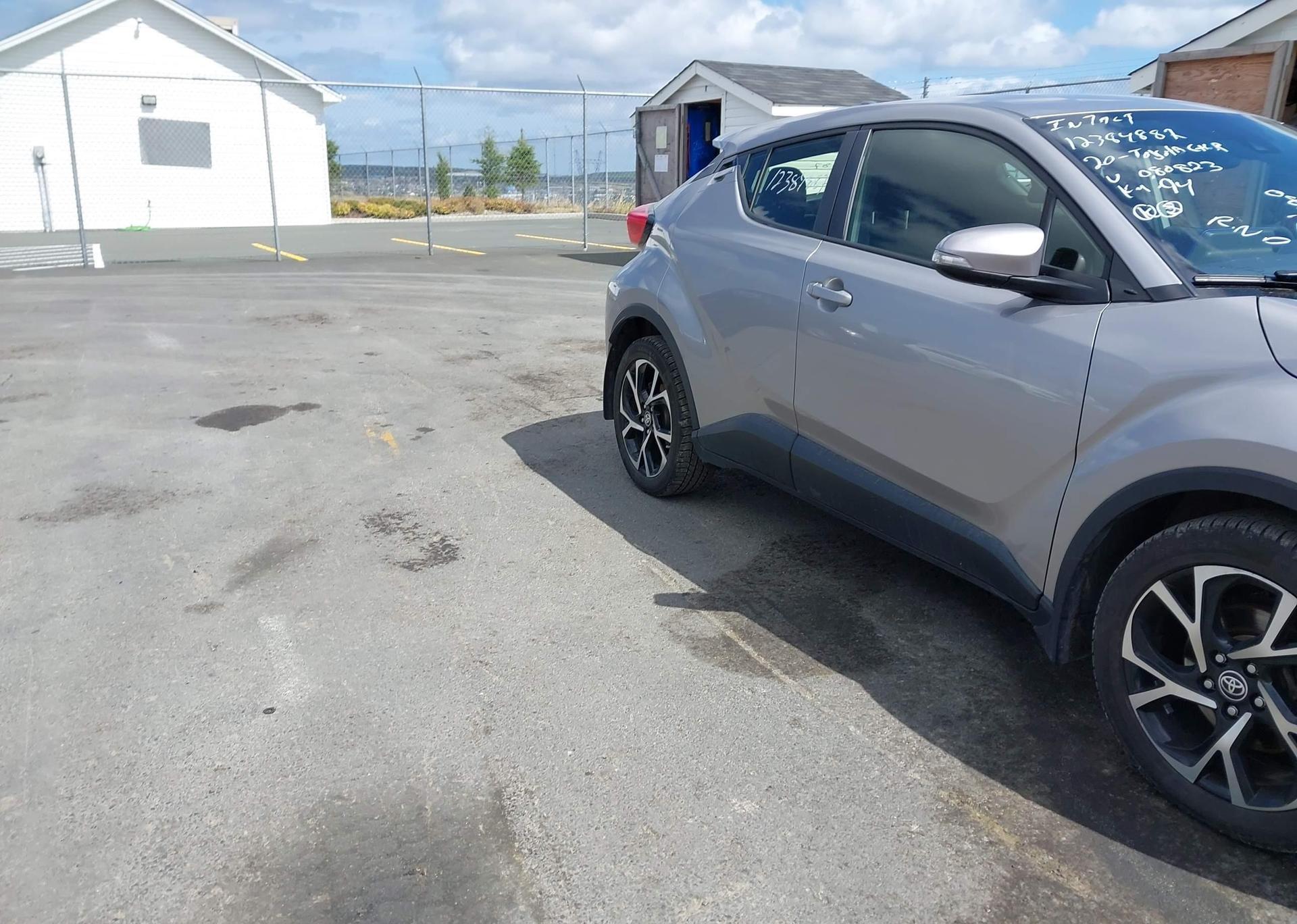 2020 TOYOTA C-HR LE
