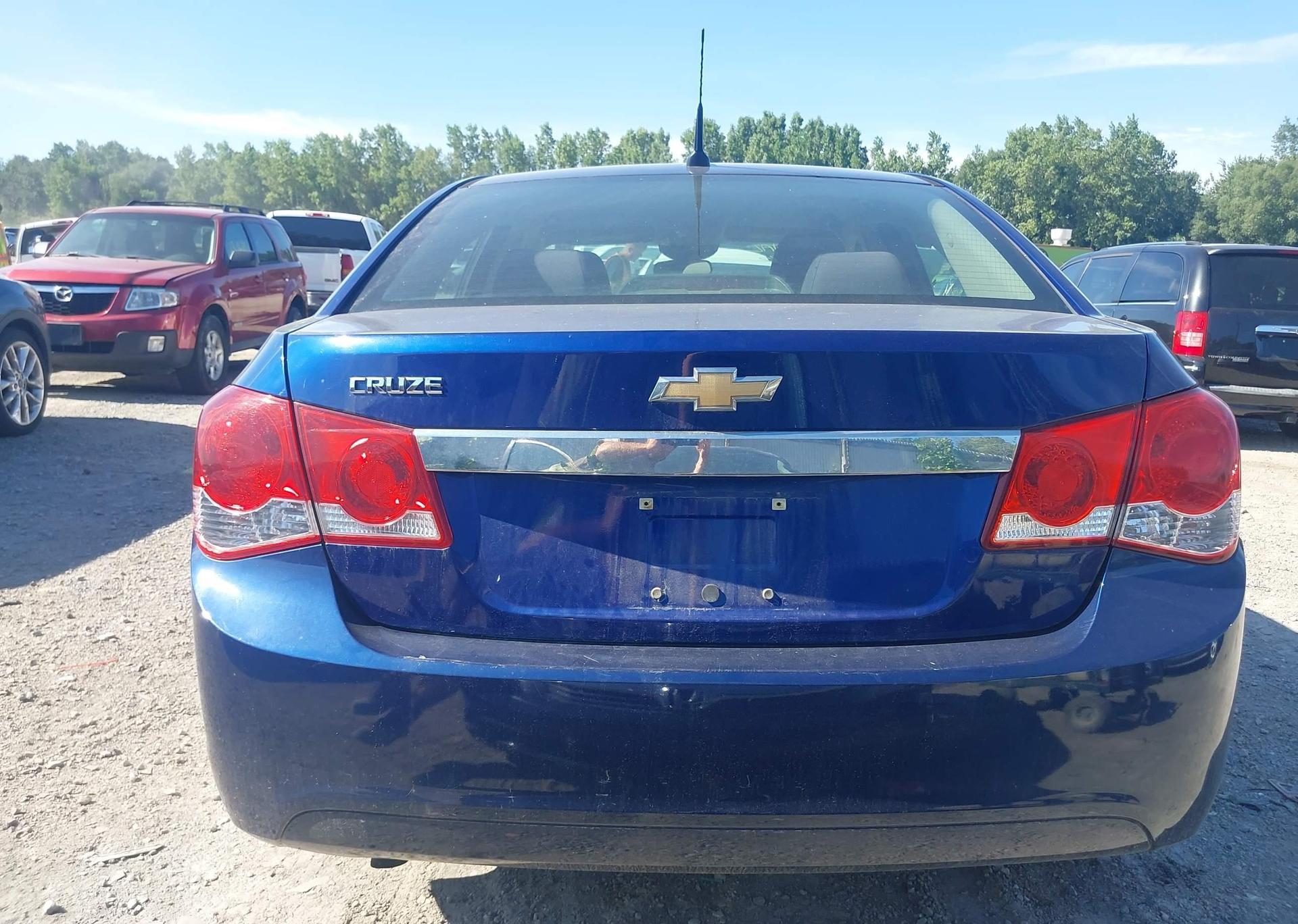 2012 CHEVROLET CRUZE LS