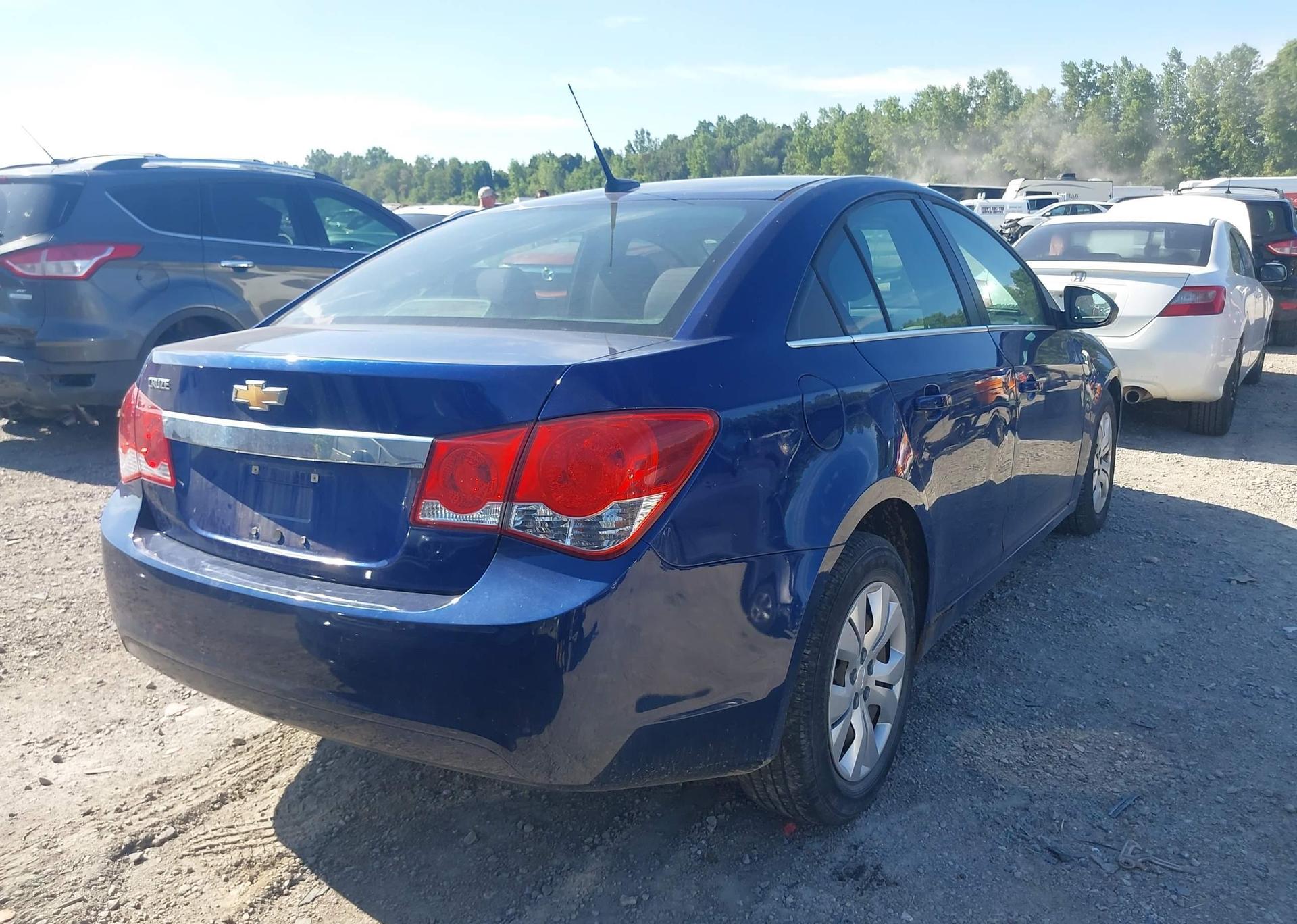 2012 CHEVROLET CRUZE LS