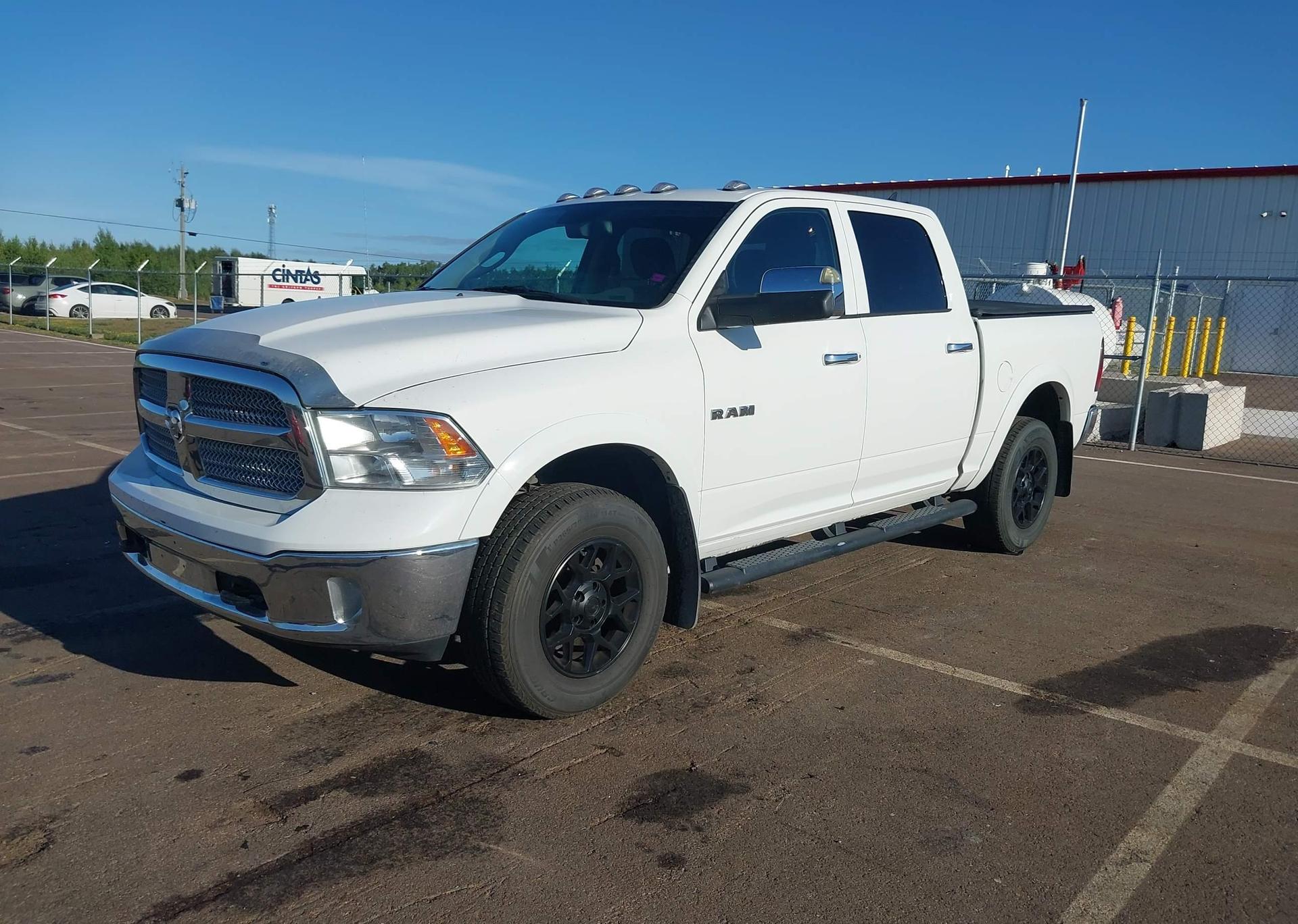 2018 RAM 1500 SLT
