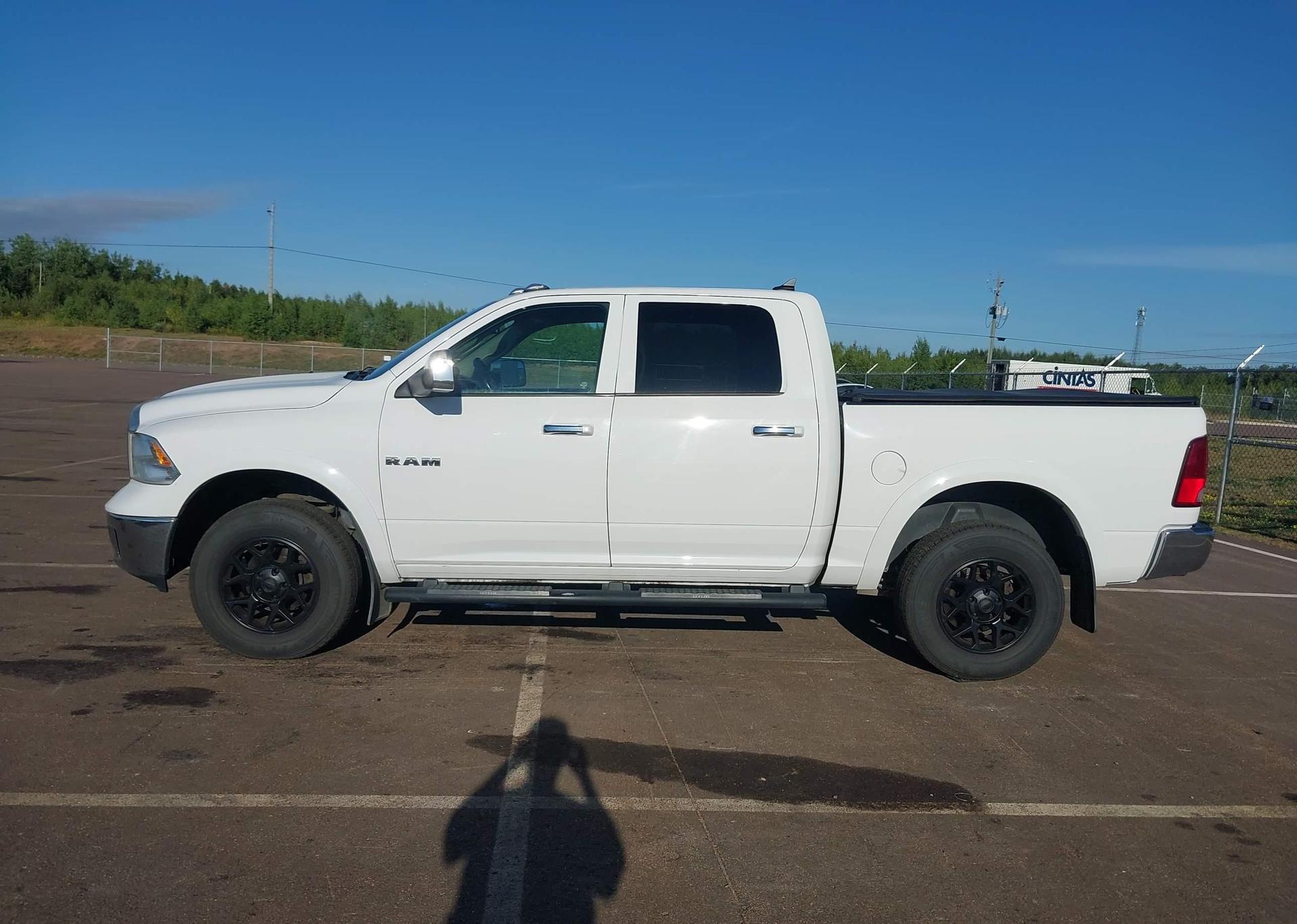 2018 RAM 1500 SLT