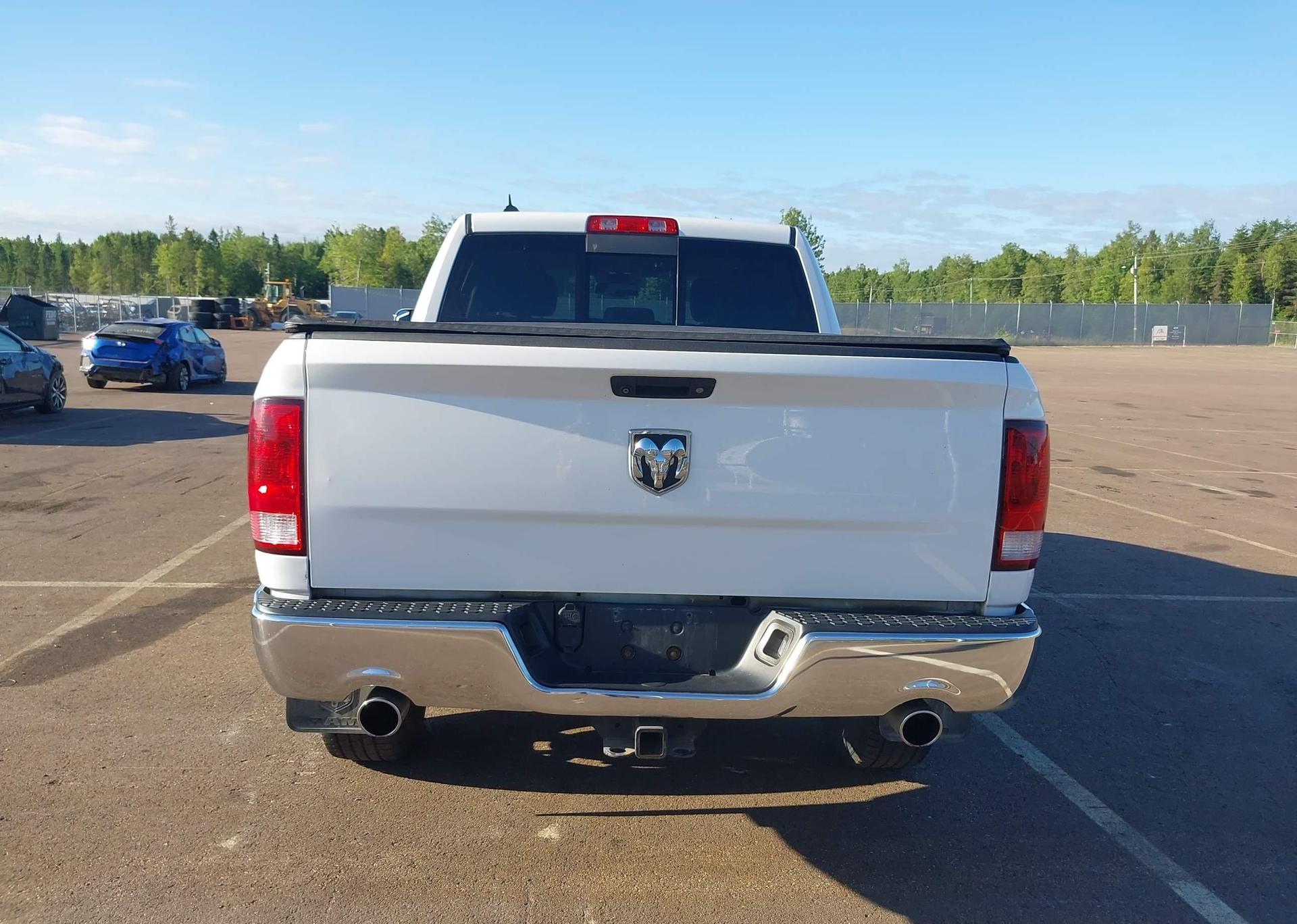 2018 RAM 1500 SLT