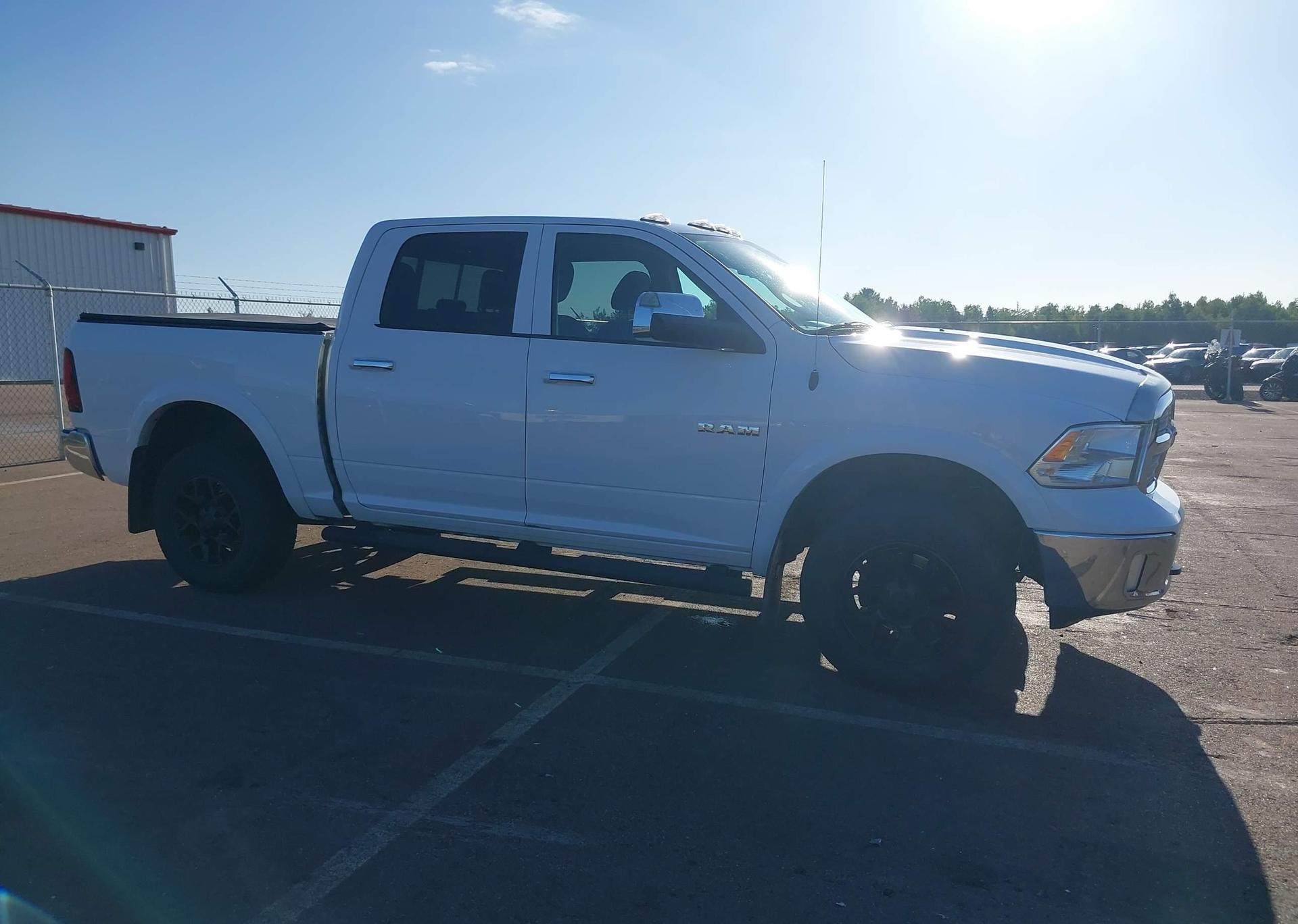 2018 RAM 1500 SLT