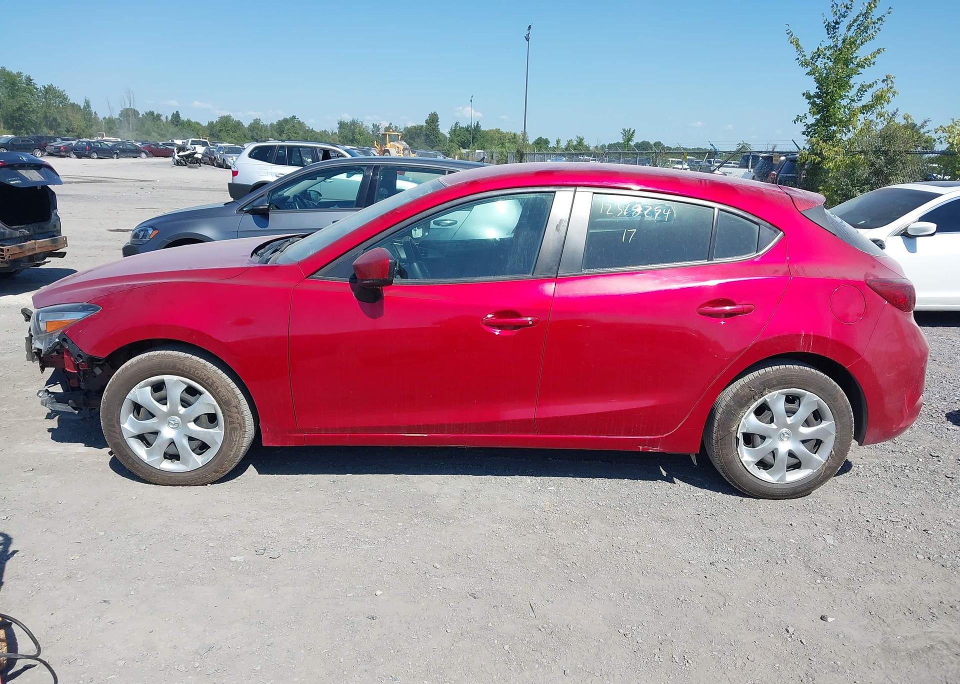 2017 MAZDA MAZDA3