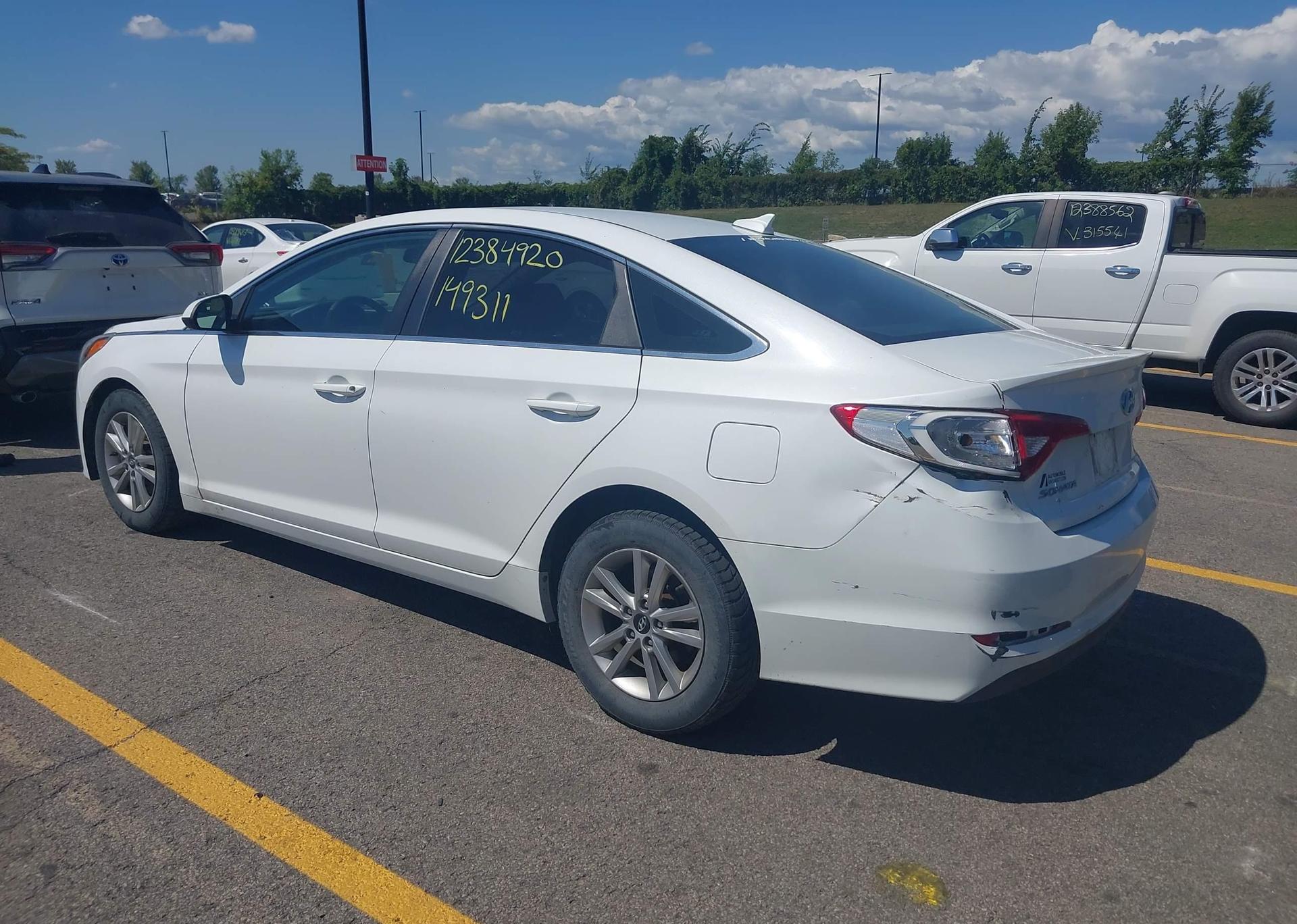2015 HYUNDAI SONATA SE