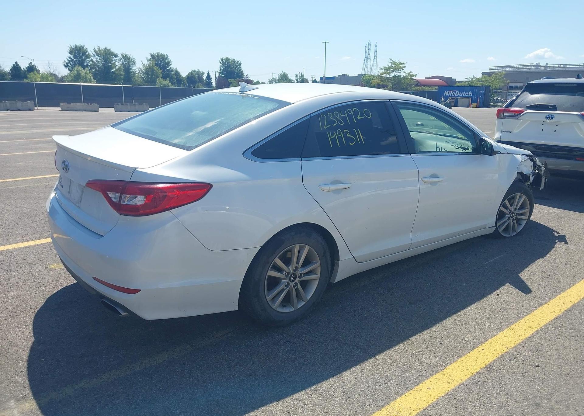 2015 HYUNDAI SONATA SE