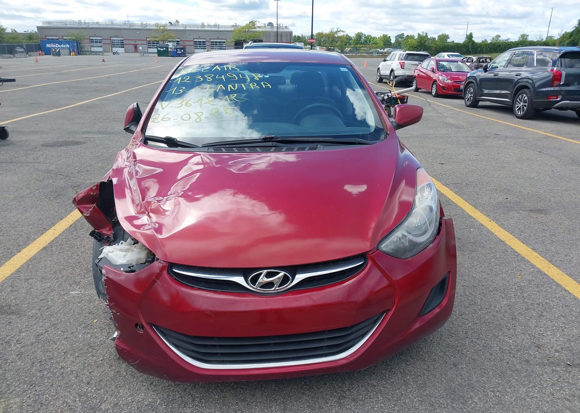 2013 HYUNDAI ELANTRA