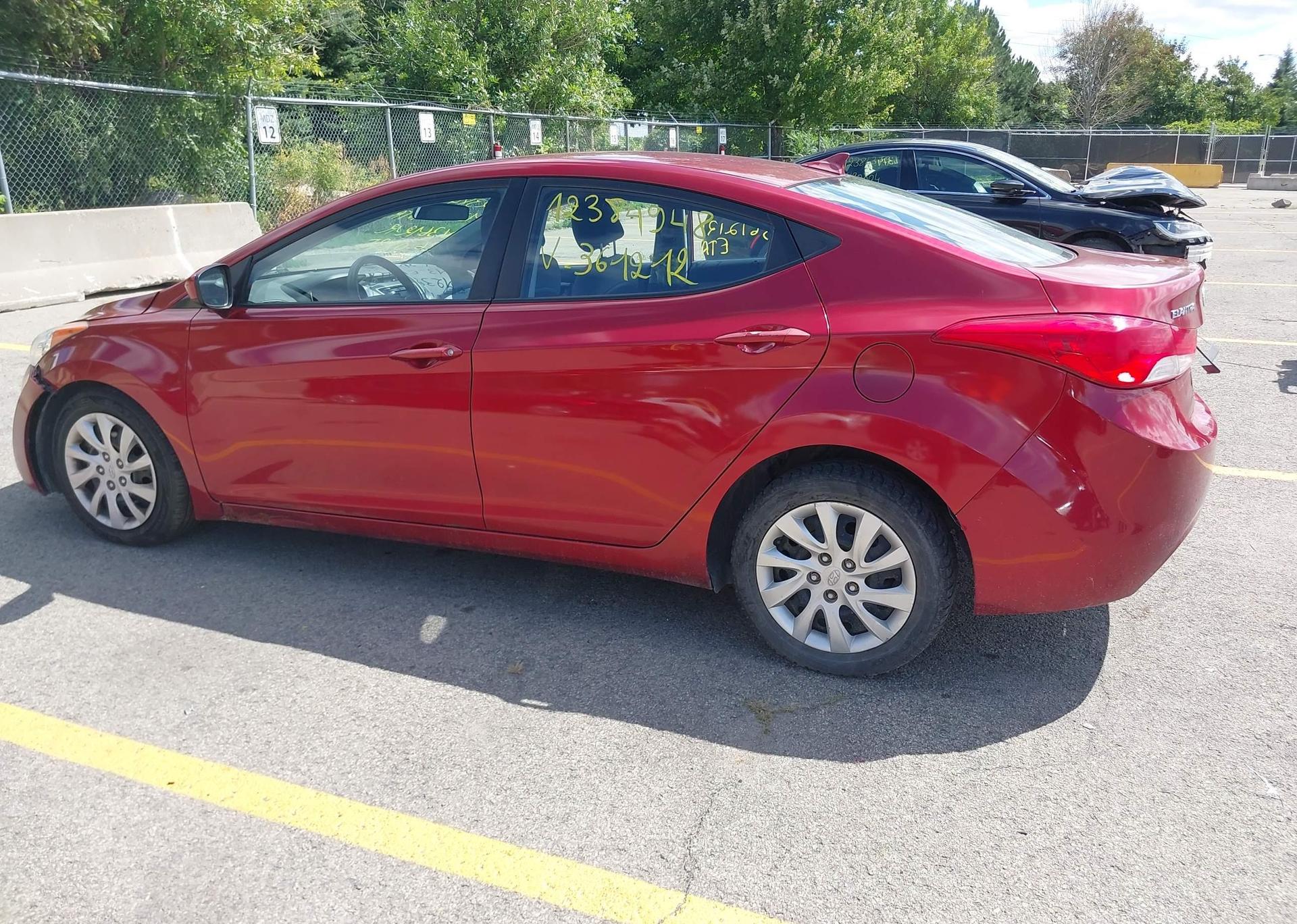 2013 HYUNDAI ELANTRA