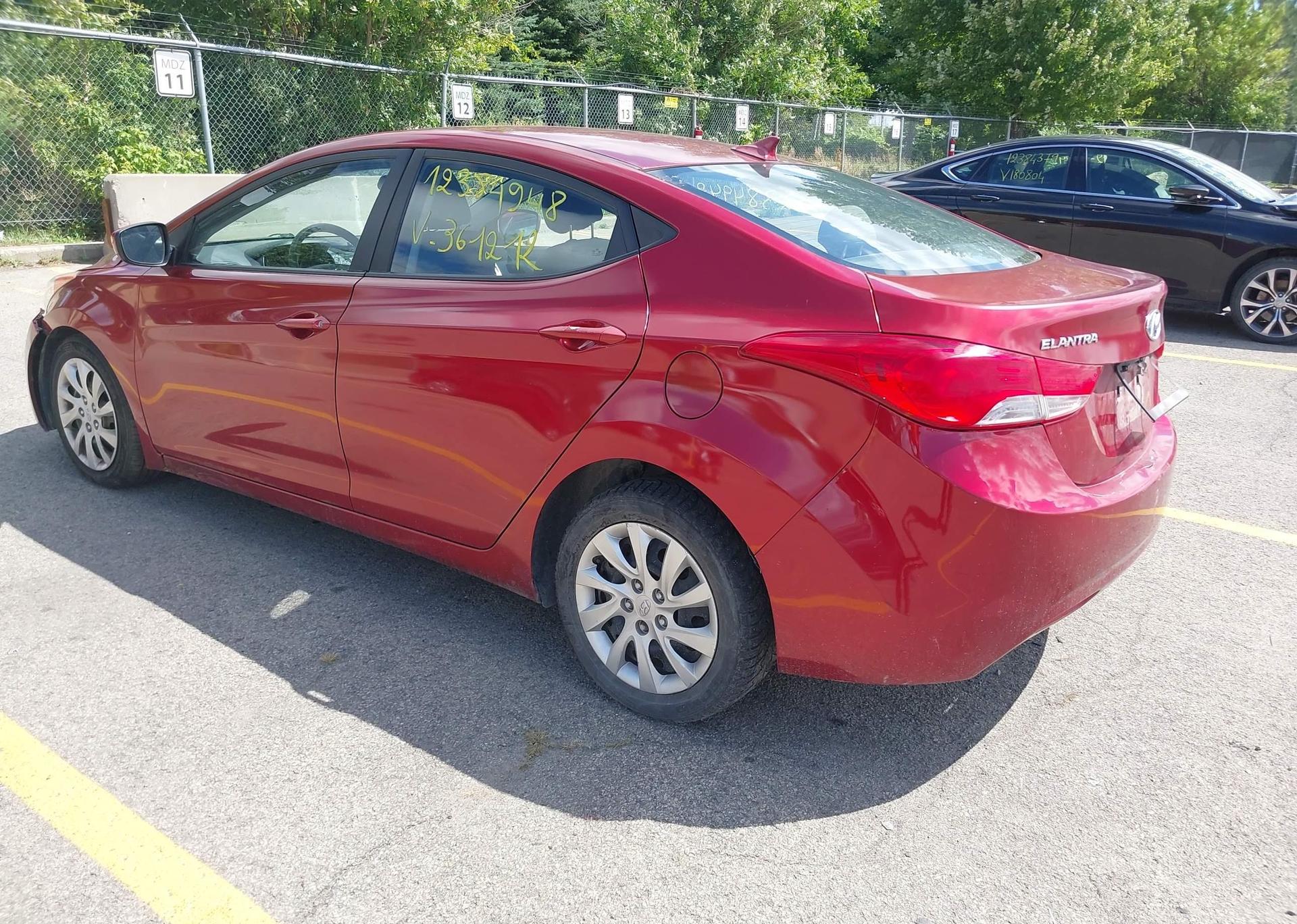 2013 HYUNDAI ELANTRA