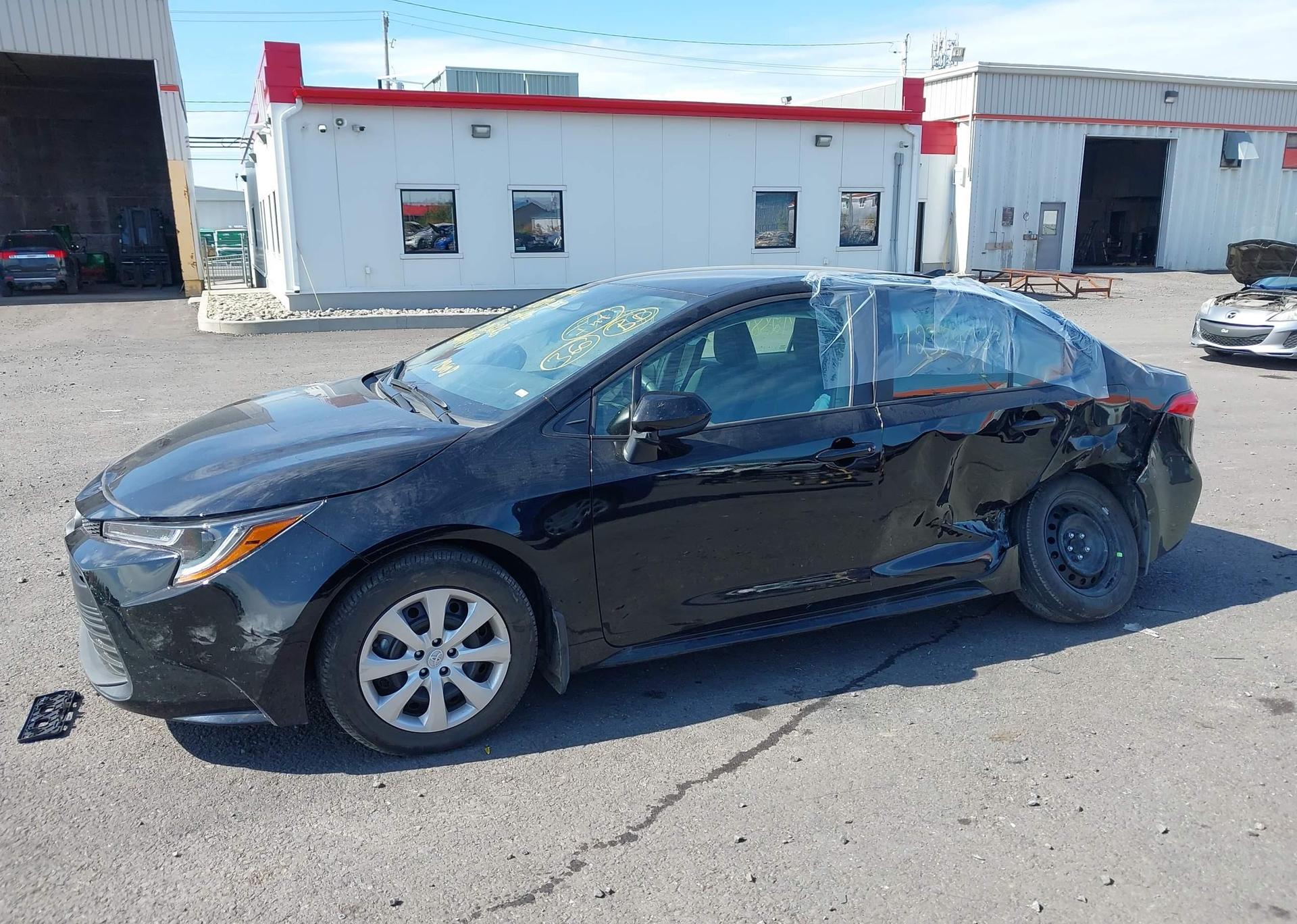 2025 TOYOTA COROLLA LE