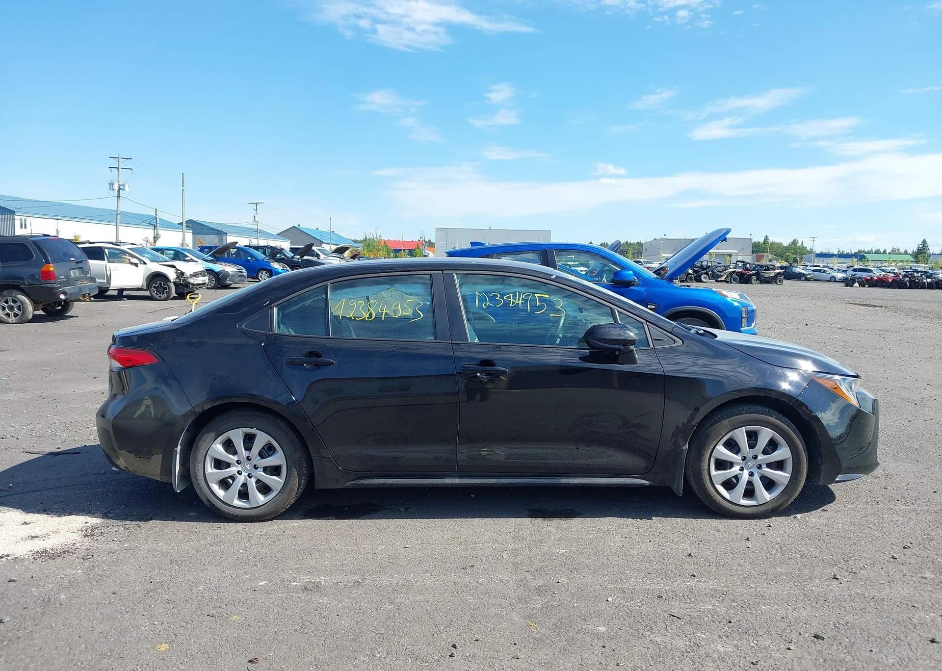 2025 TOYOTA COROLLA LE