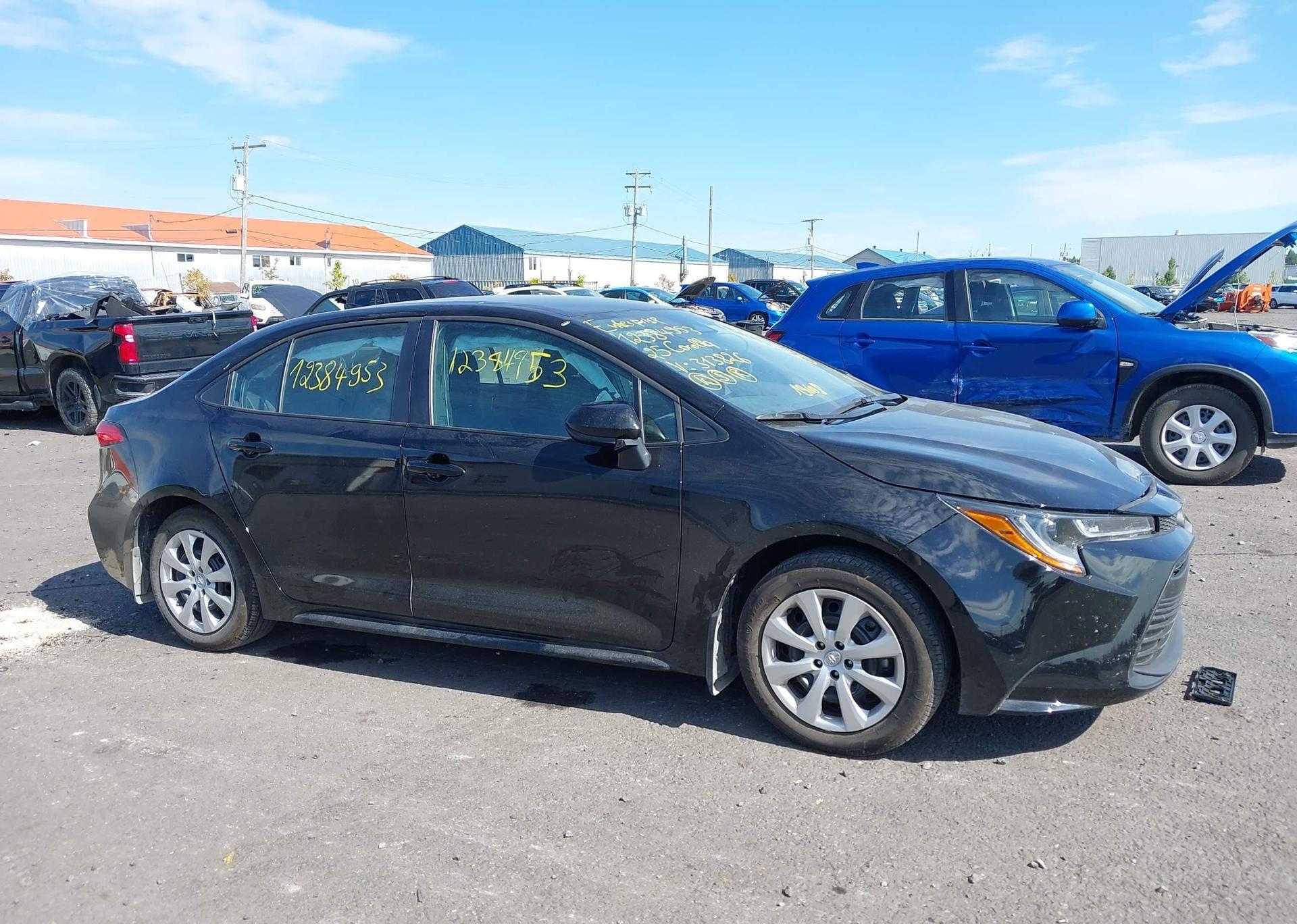 2025 TOYOTA COROLLA LE