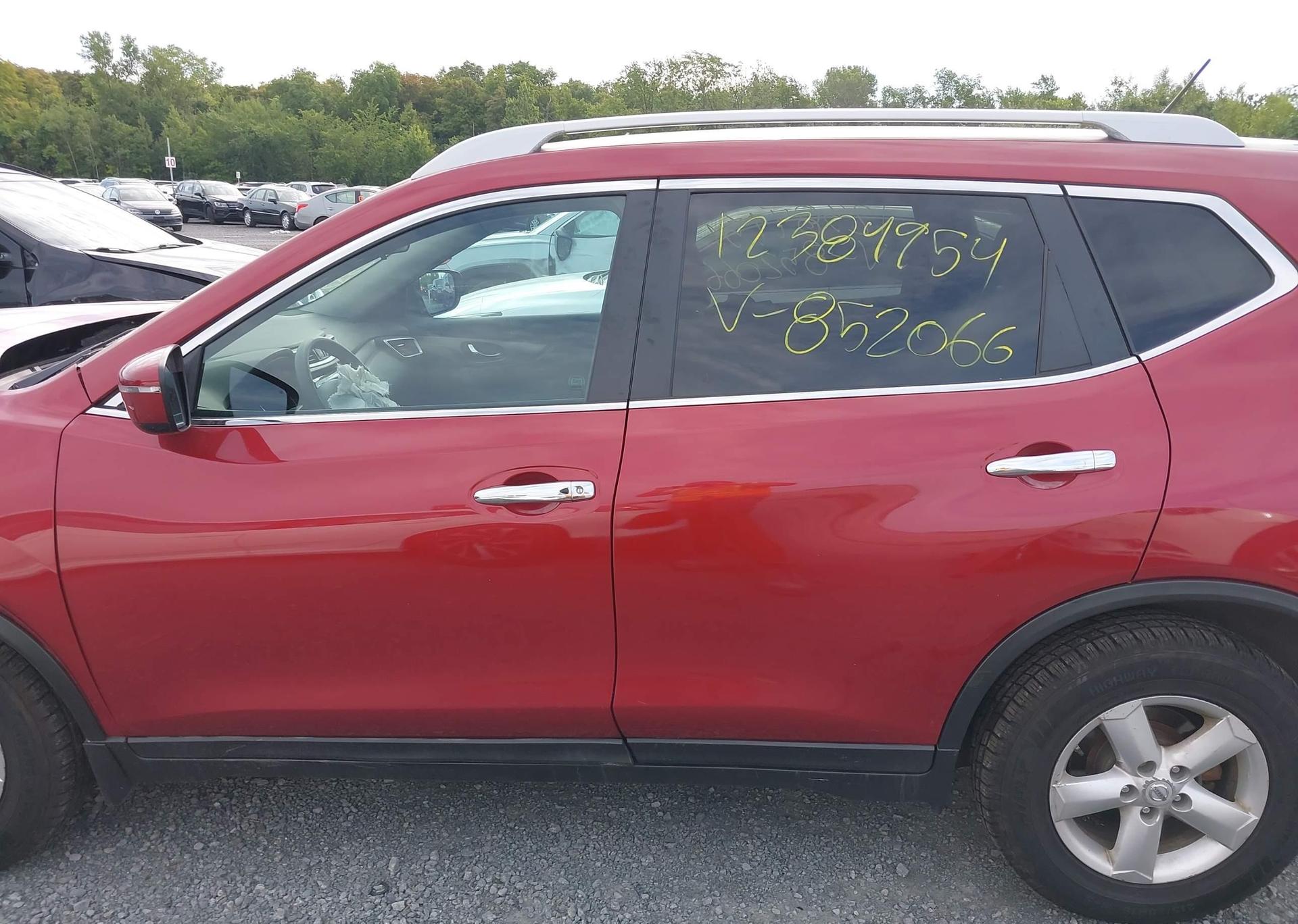 2016 NISSAN ROGUE S