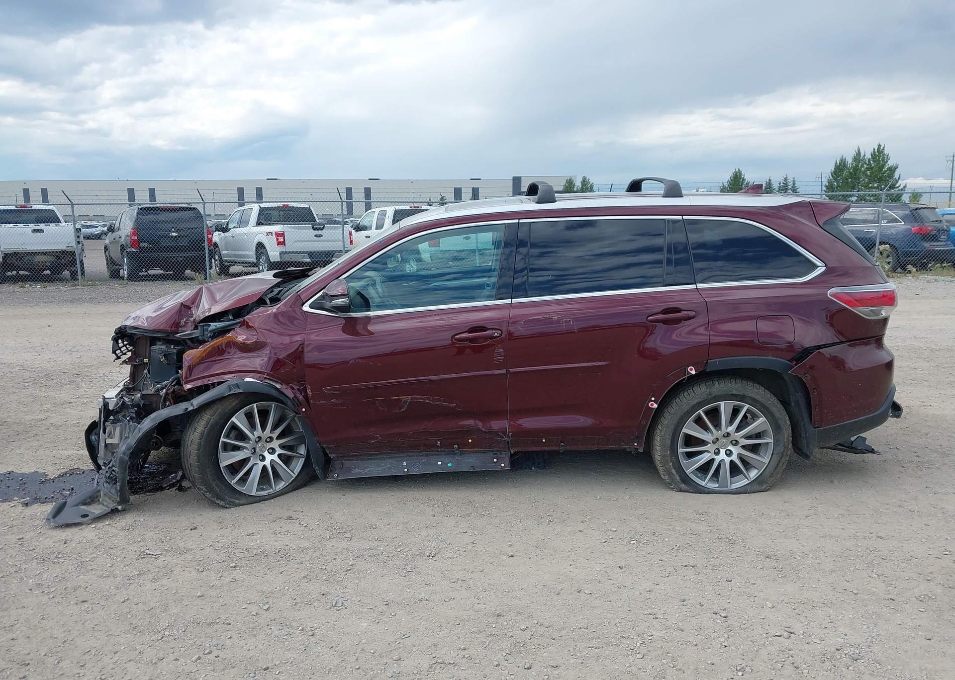 2015 TOYOTA highlander xle
