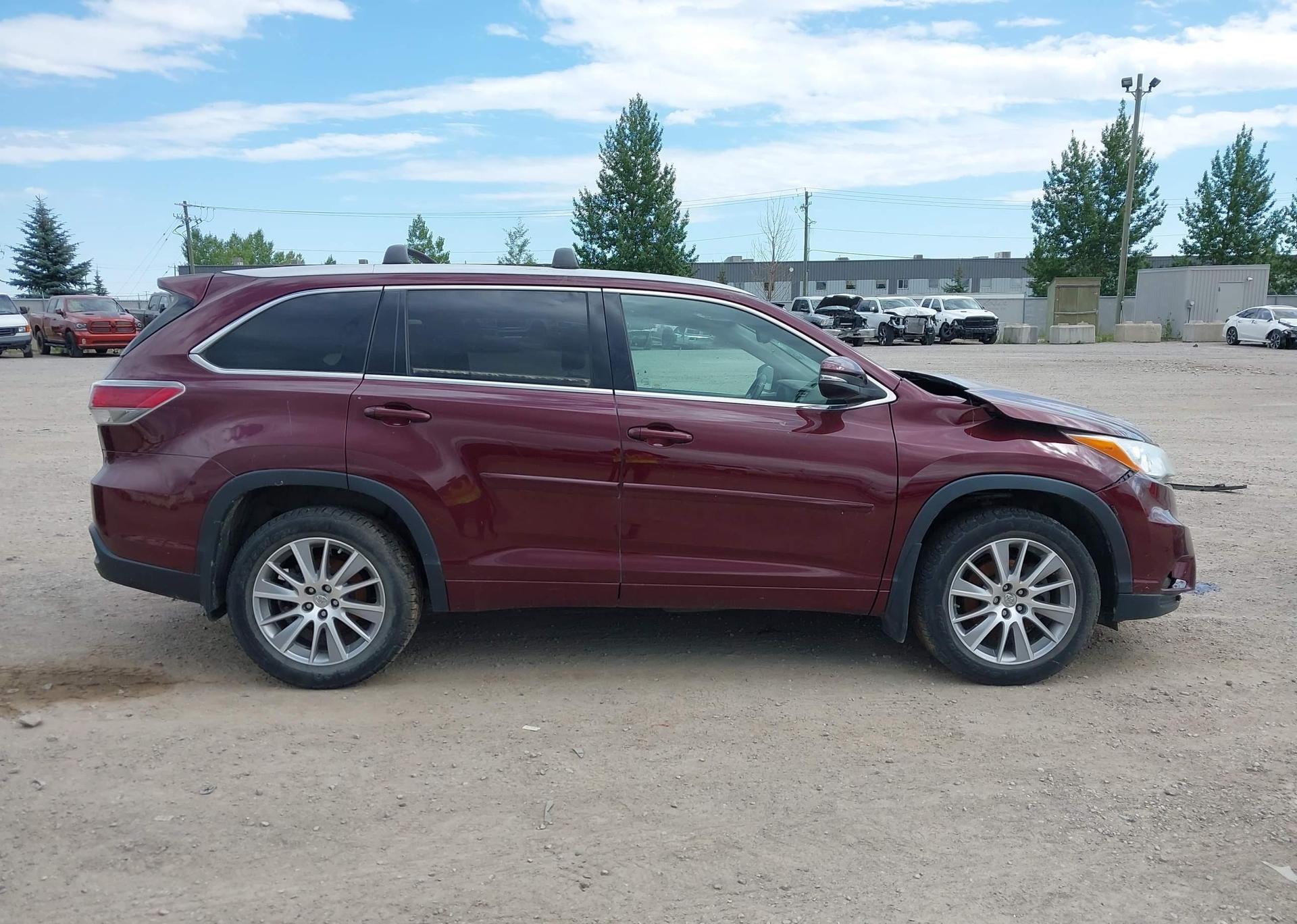 2015 TOYOTA highlander xle