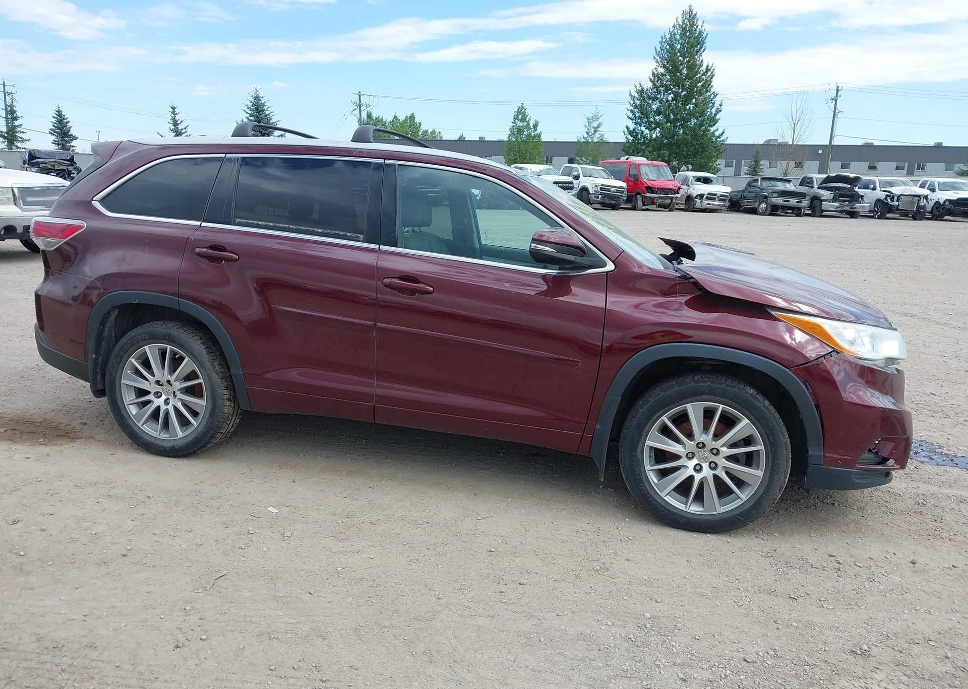 2015 TOYOTA highlander xle