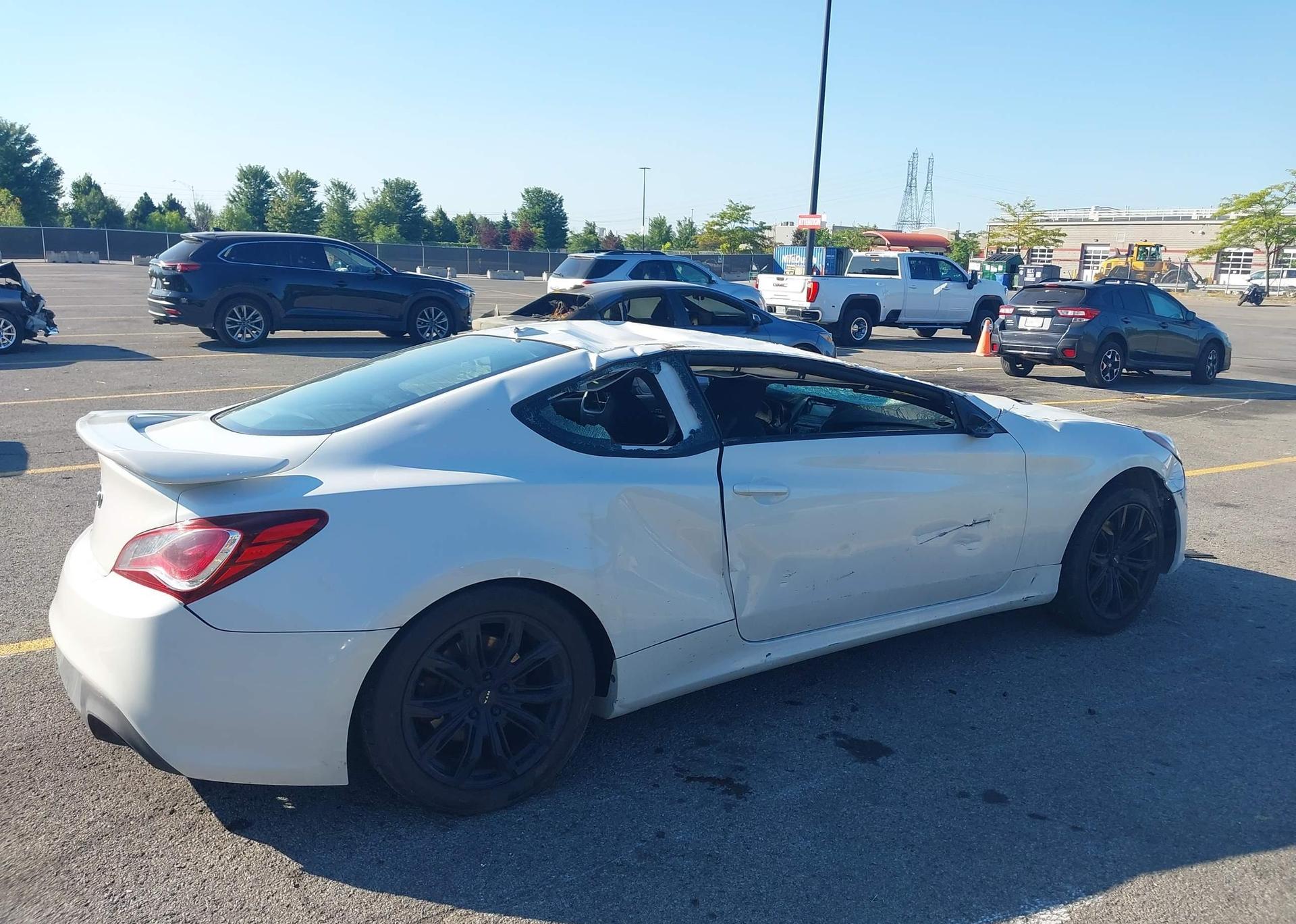 2013 HYUNDAI GENESIS