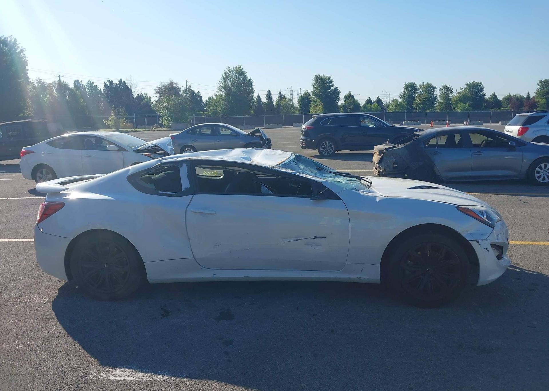 2013 HYUNDAI GENESIS