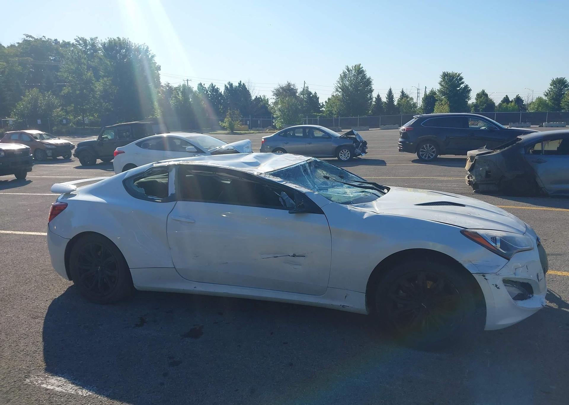 2013 HYUNDAI GENESIS