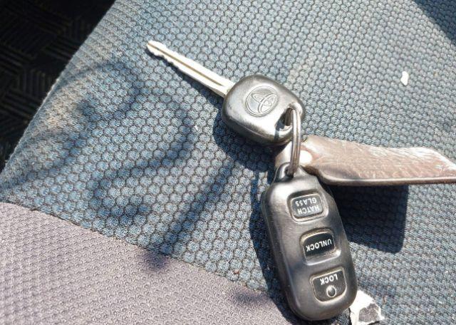 2005 TOYOTA MATRIX WAGON