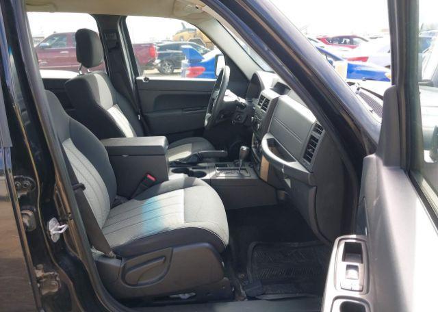2010 JEEP LIBERTY SPORT