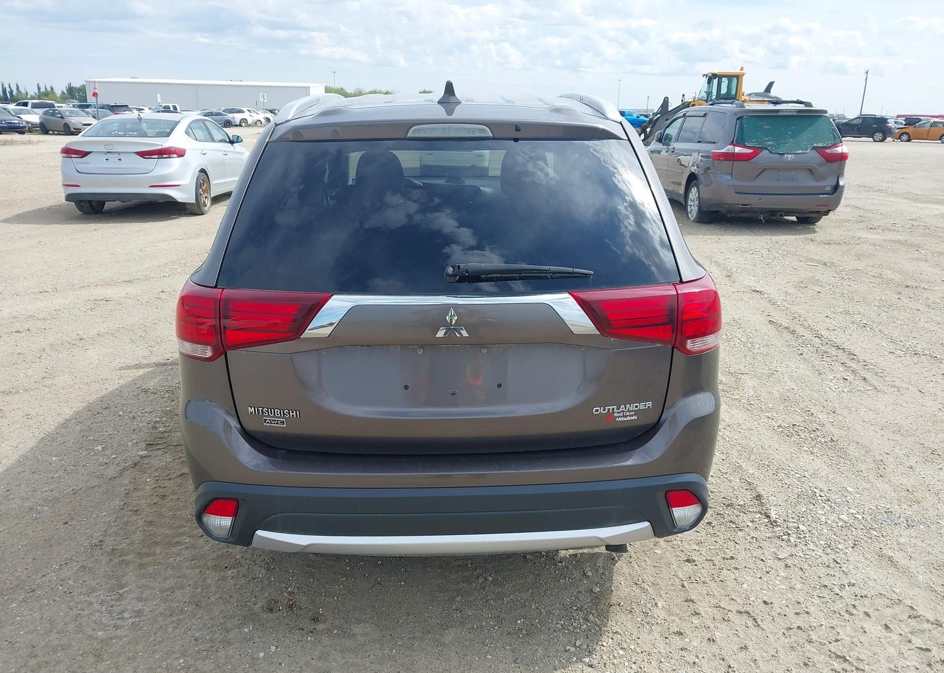 2017 MITSUBISHI outlander