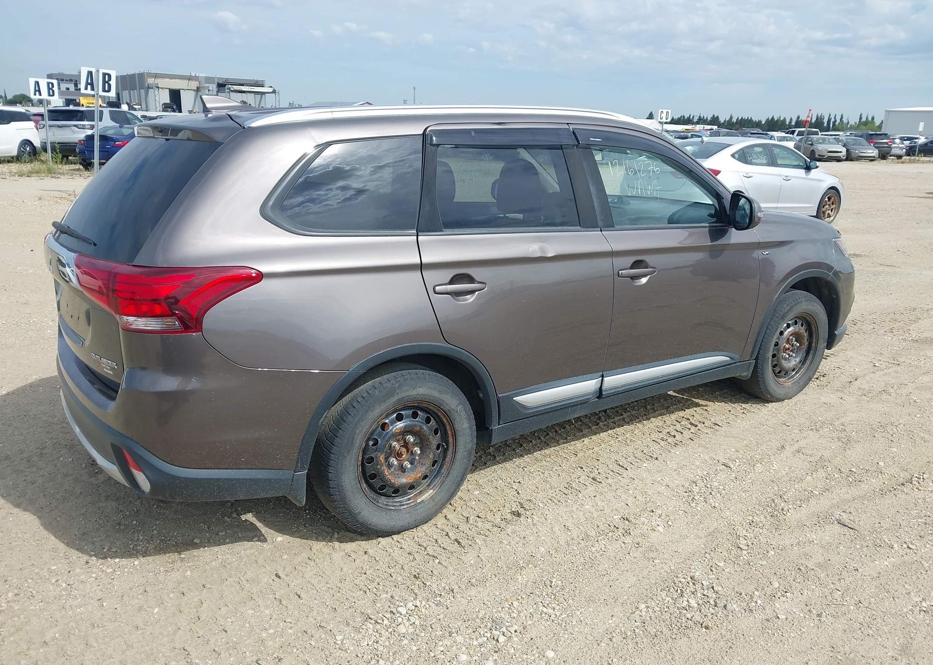 2017 MITSUBISHI outlander