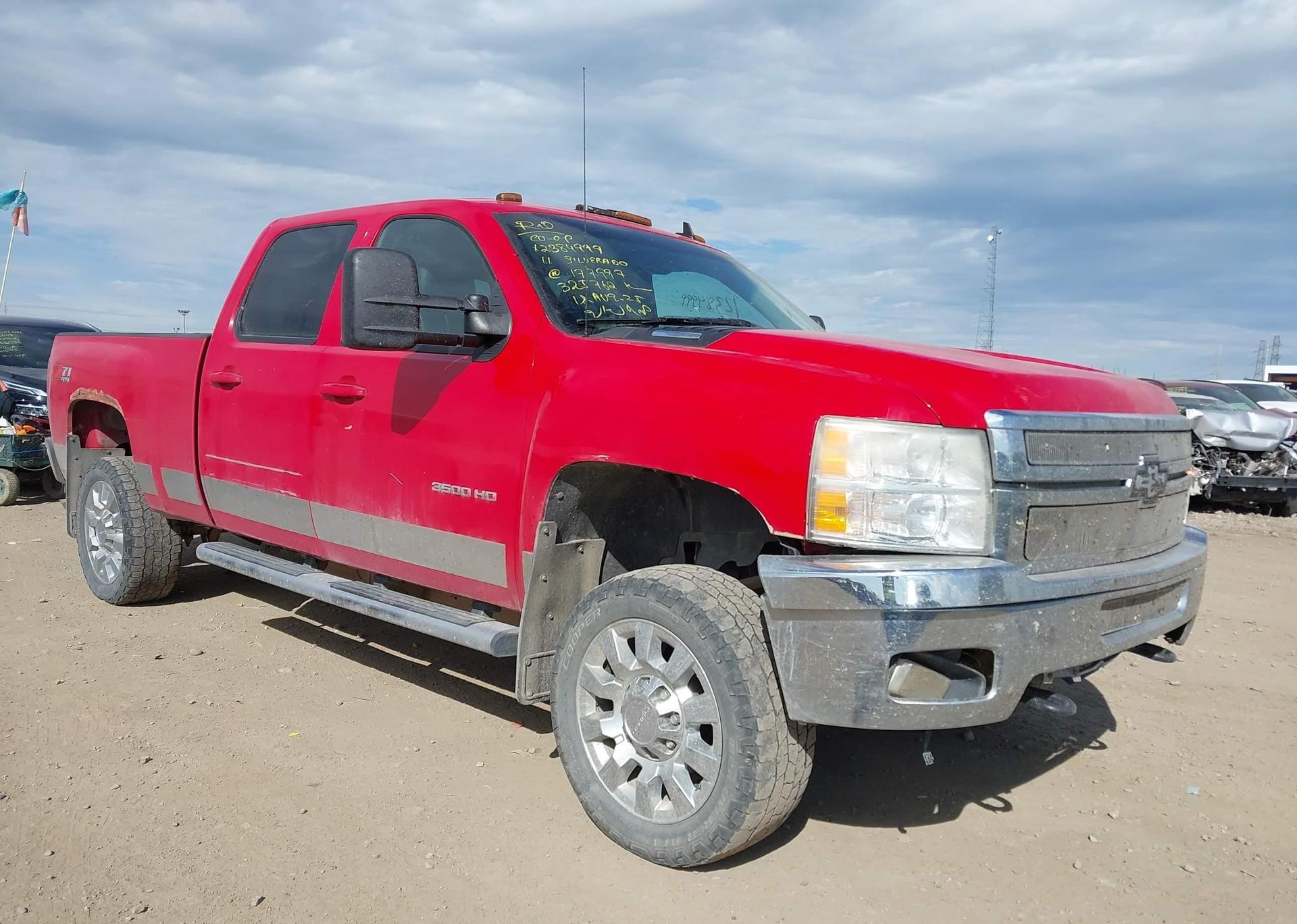 2011 CHEVROLET SILVERADO K3500 LTZ