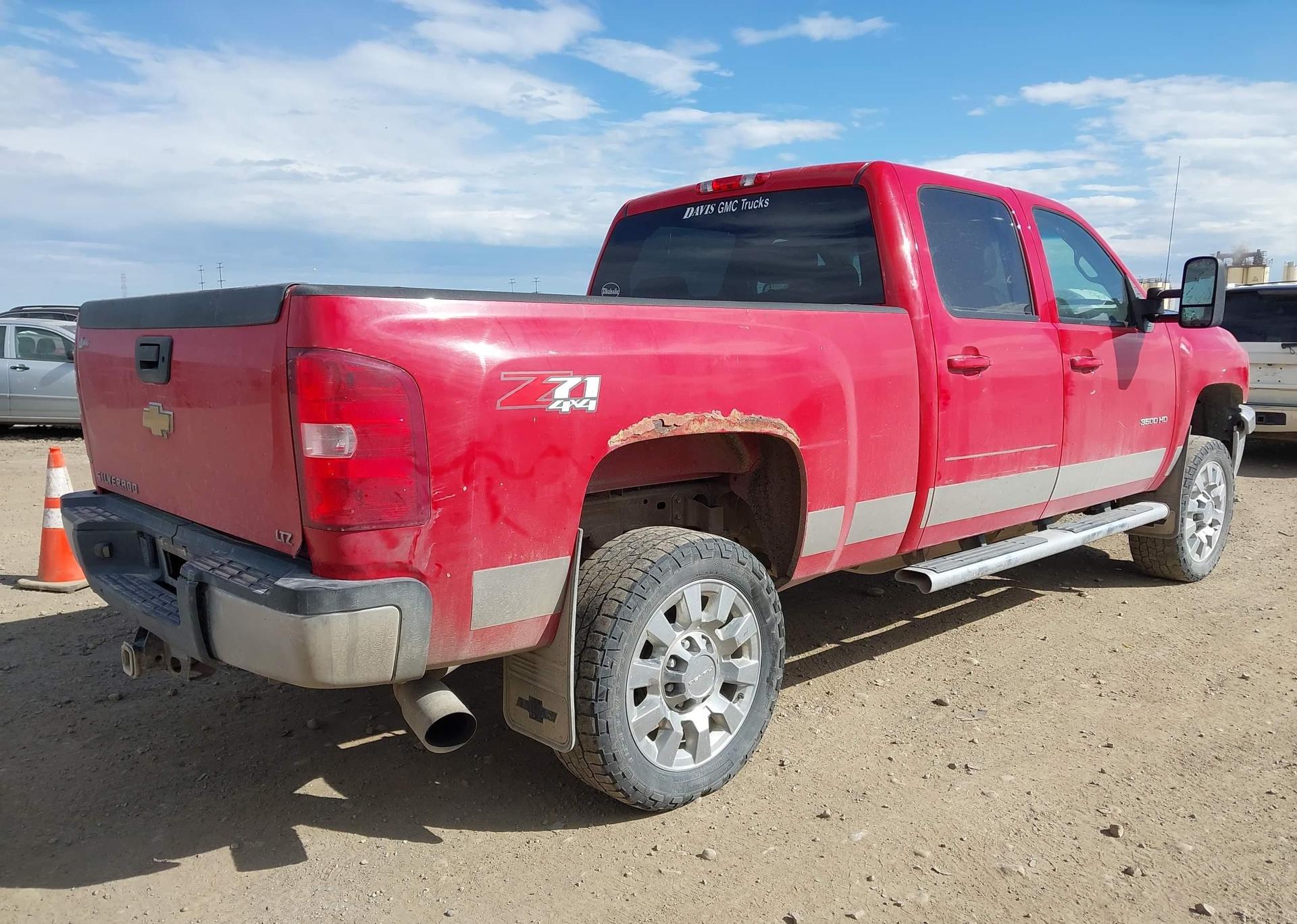 2011 CHEVROLET SILVERADO K3500 LTZ