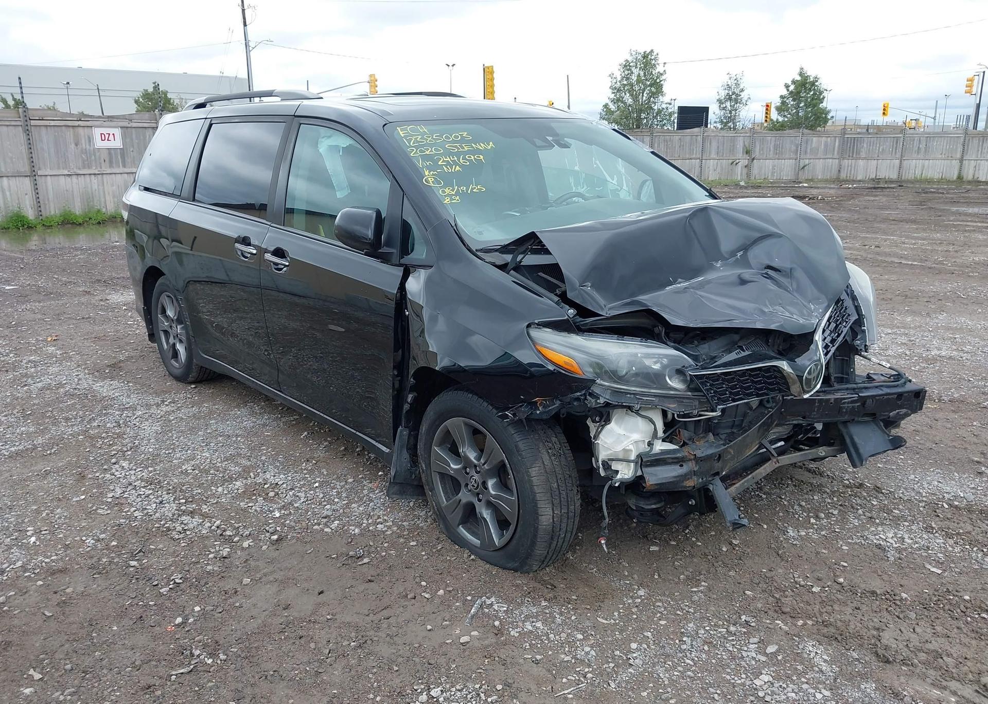 2020 TOYOTA SIENNA SE