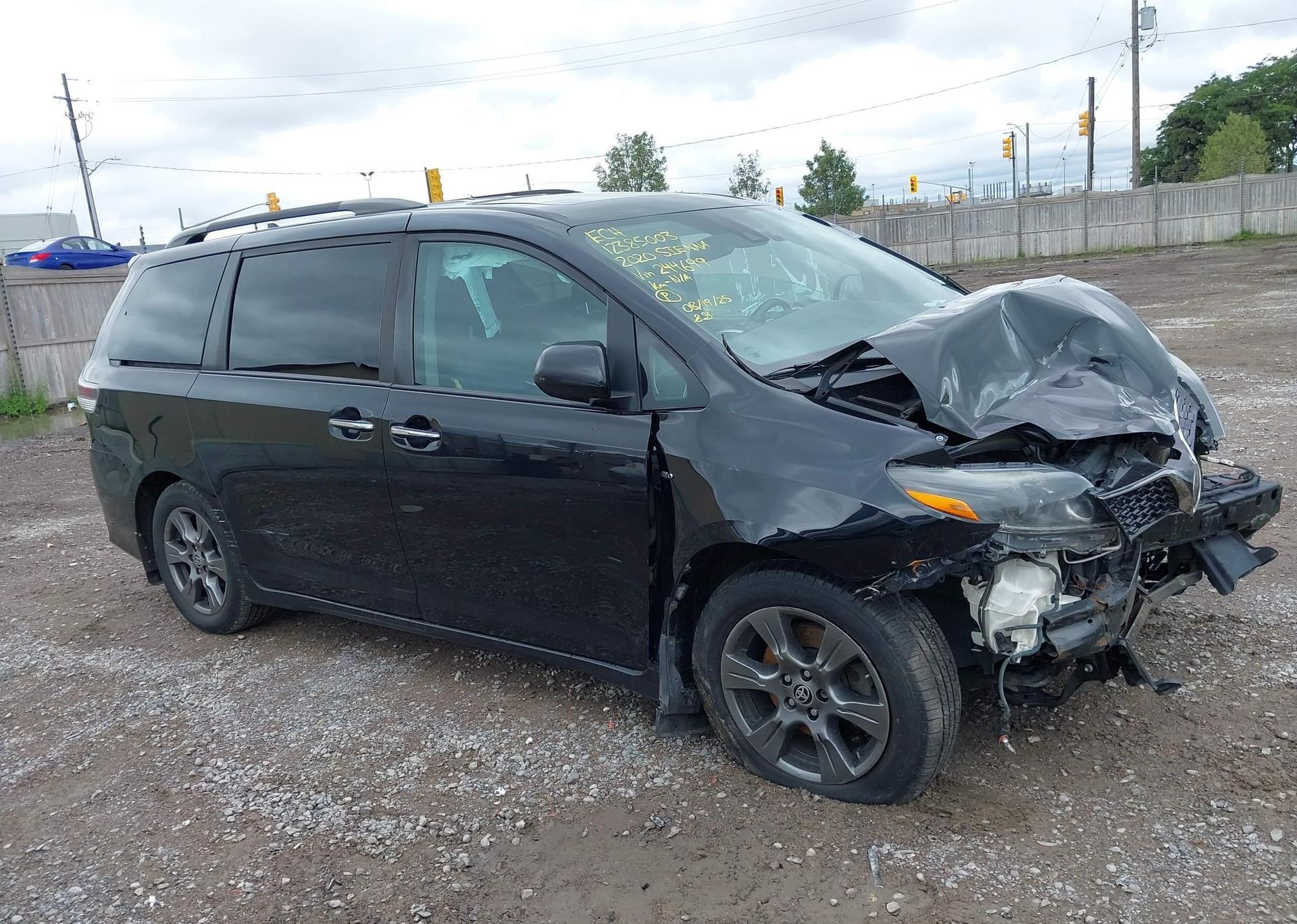 2020 TOYOTA SIENNA SE