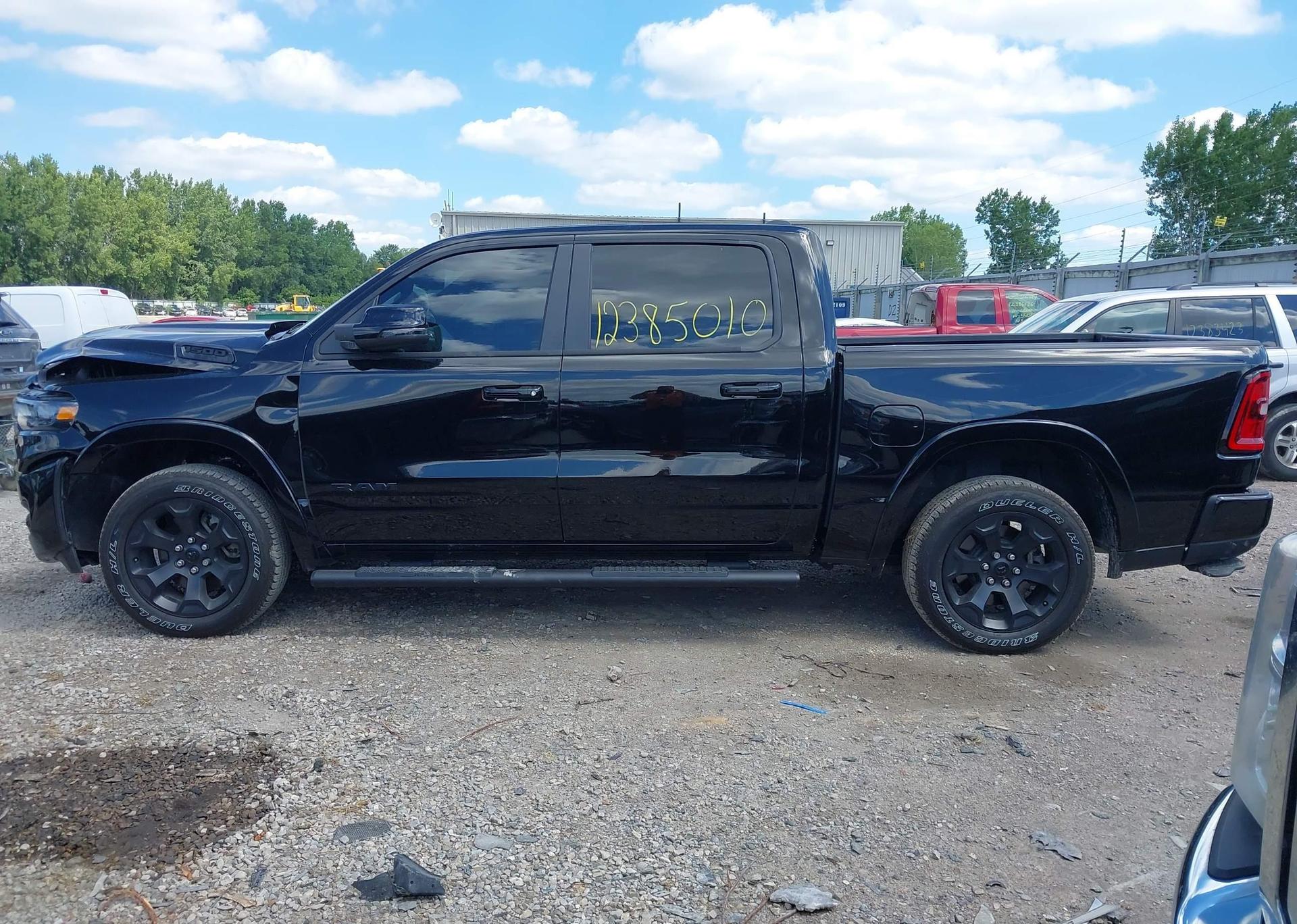2025 RAM 1500 BIG HORN