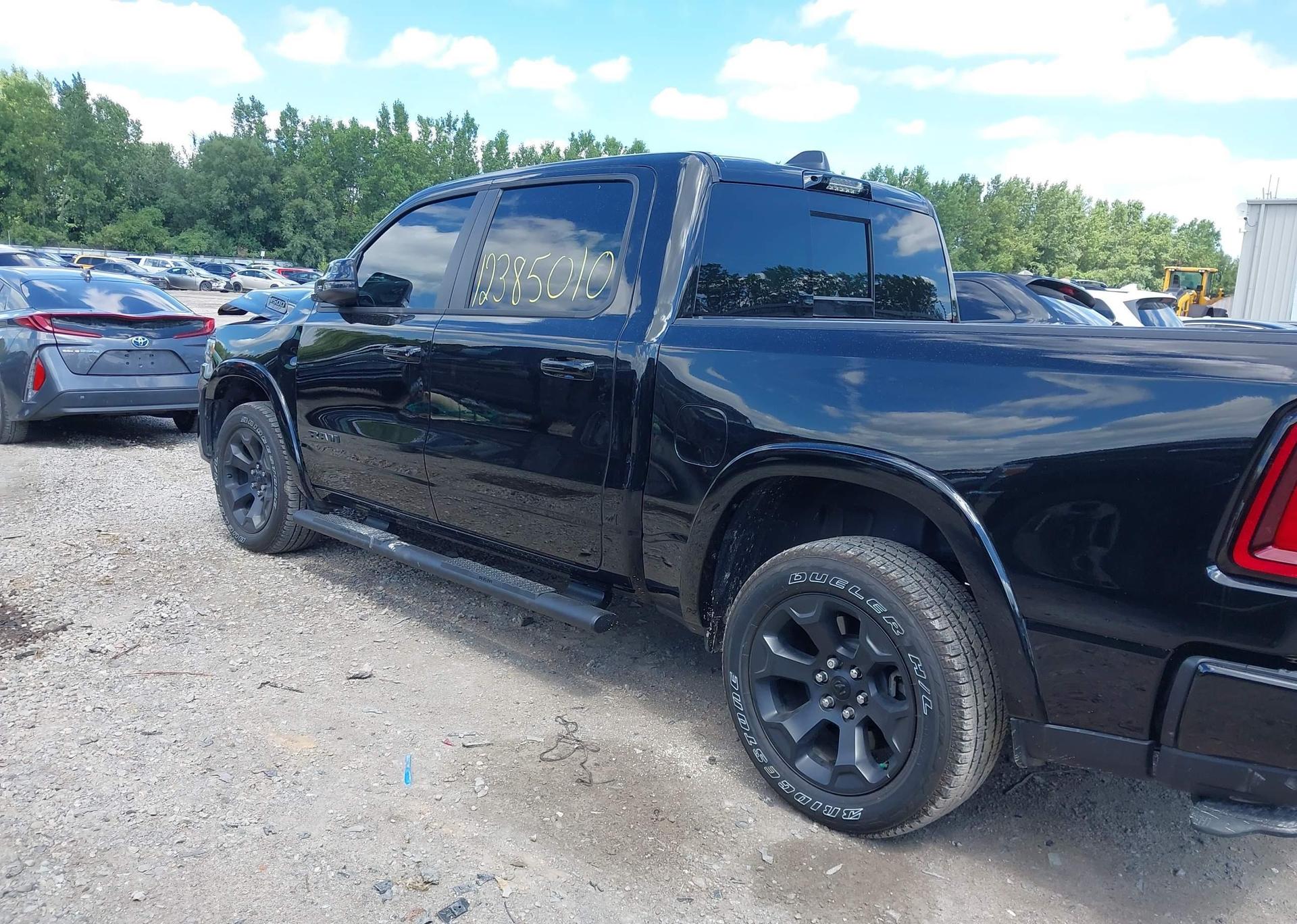 2025 RAM 1500 BIG HORN