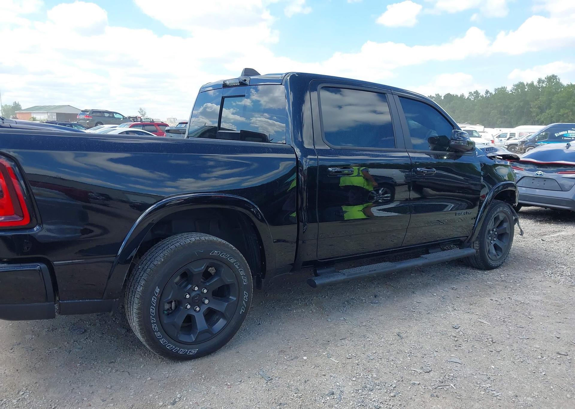 2025 RAM 1500 BIG HORN