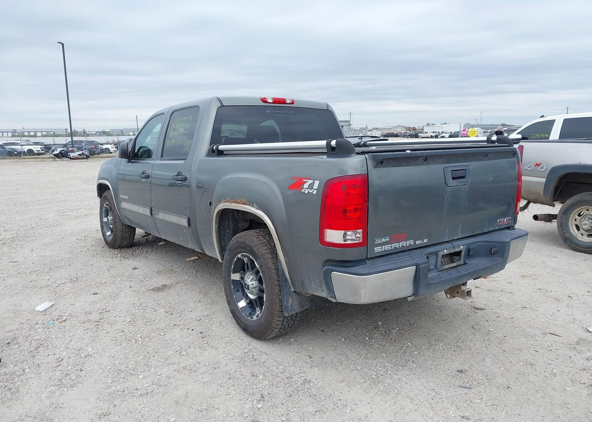 2011 GMC SIERRA 1500 SLE