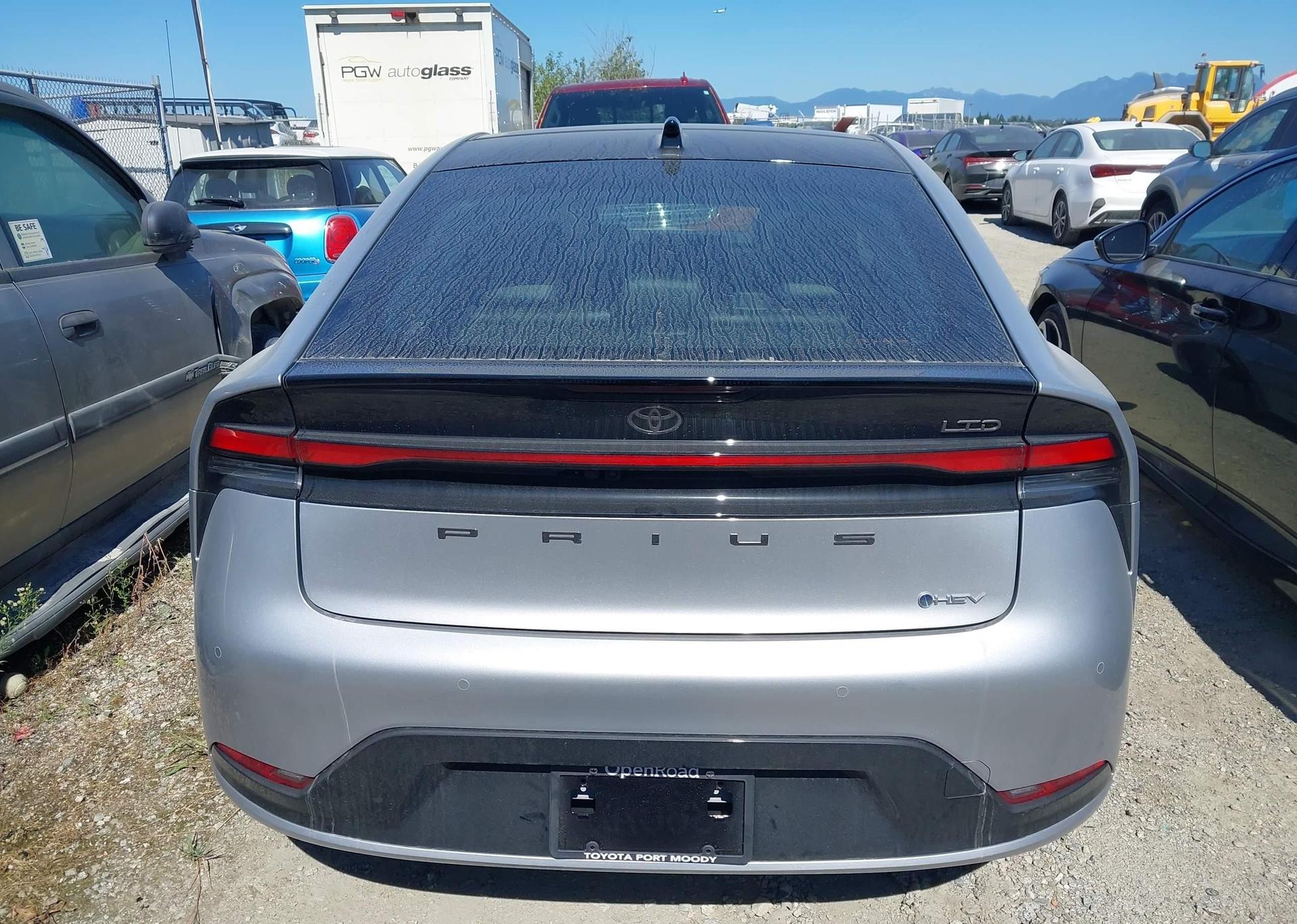 2024 TOYOTA PRIUS LE