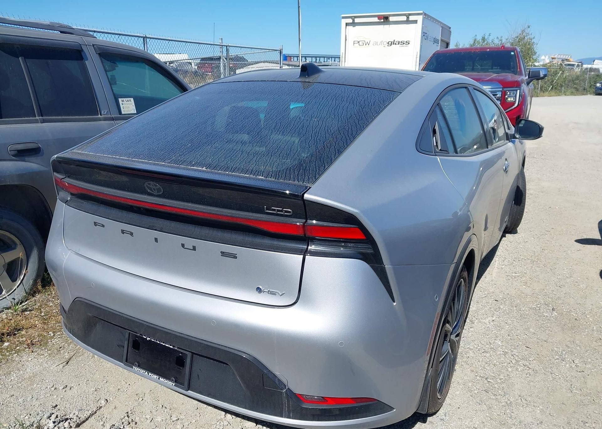 2024 TOYOTA PRIUS LE