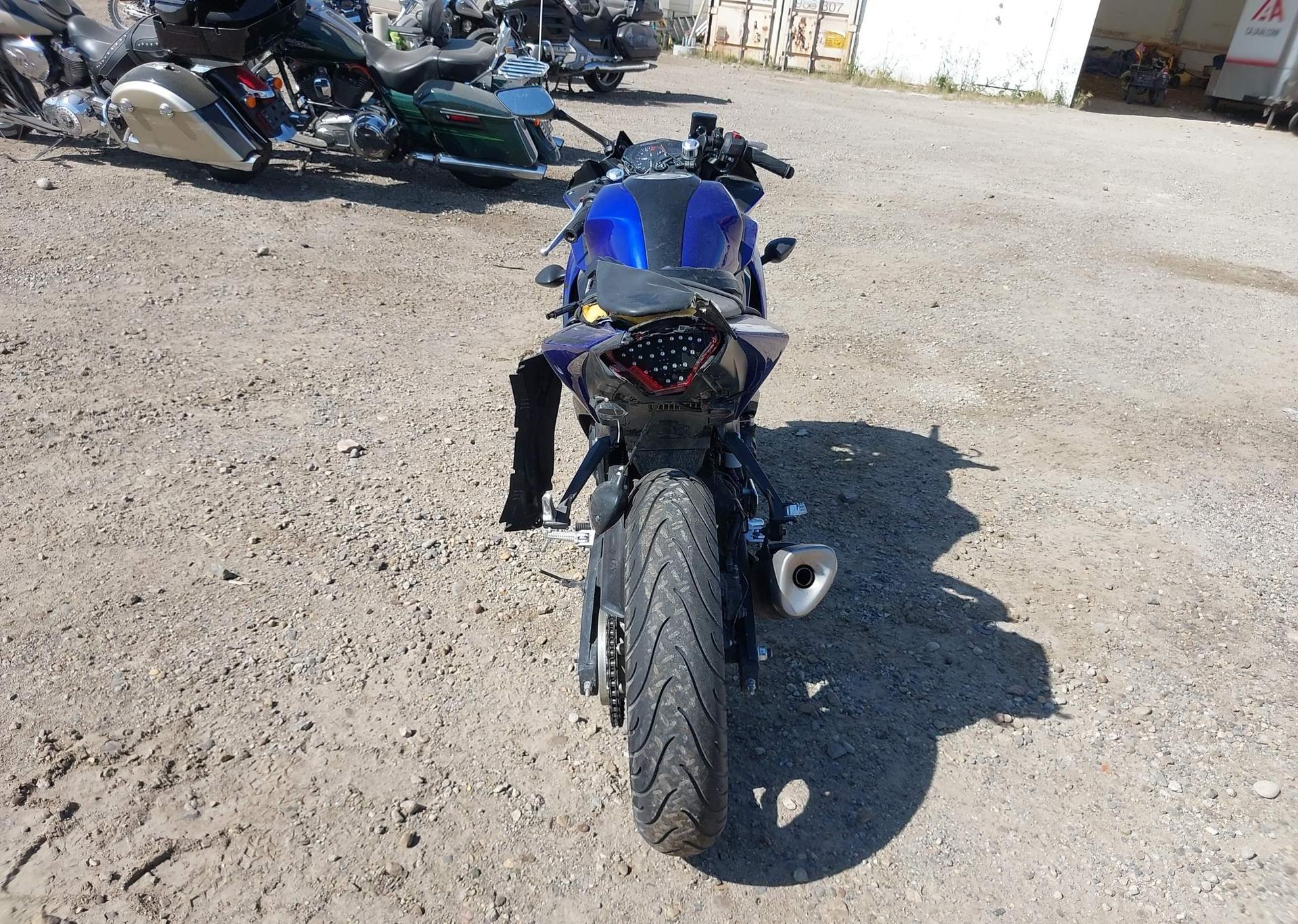 2018 YAMAHA YZFR3 A