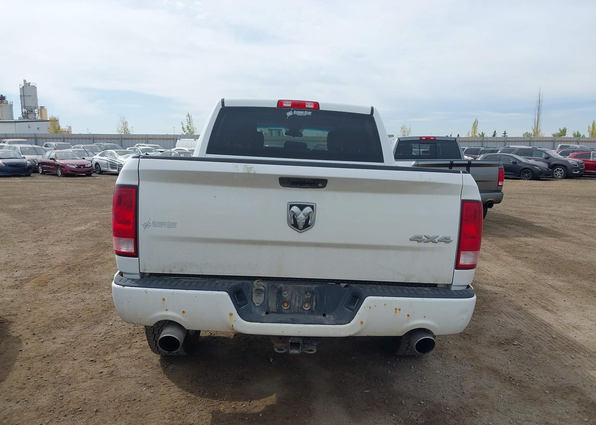2017 RAM 1500 ST