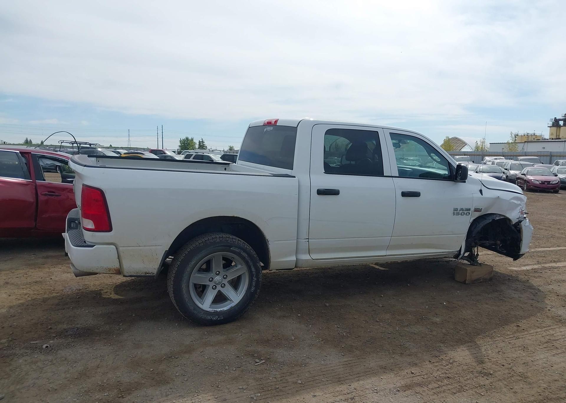 2017 RAM 1500 ST