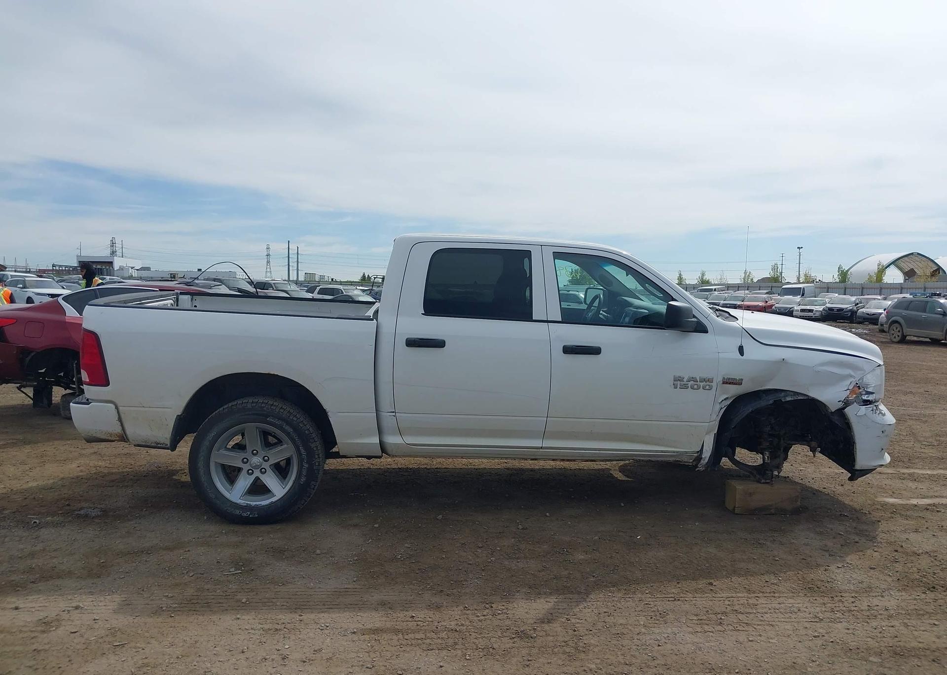 2017 RAM 1500 ST
