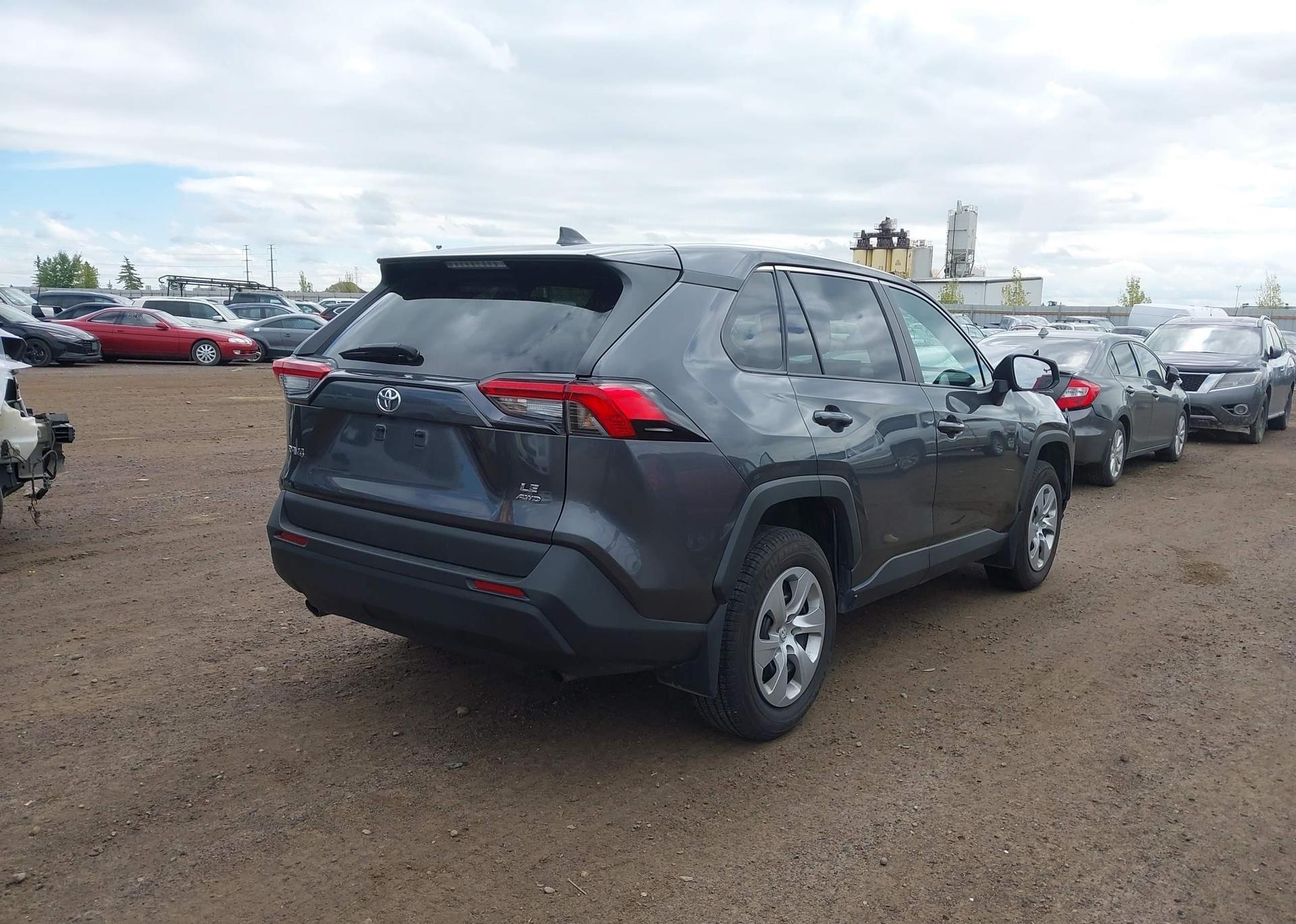 2022 TOYOTA RAV4 LE
