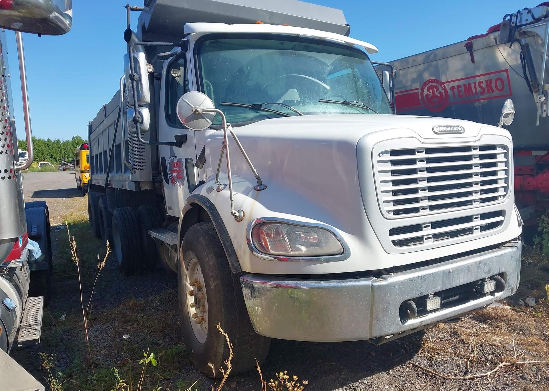 2006 FREIGHTLINER M2 112 MEDIUM DUTY