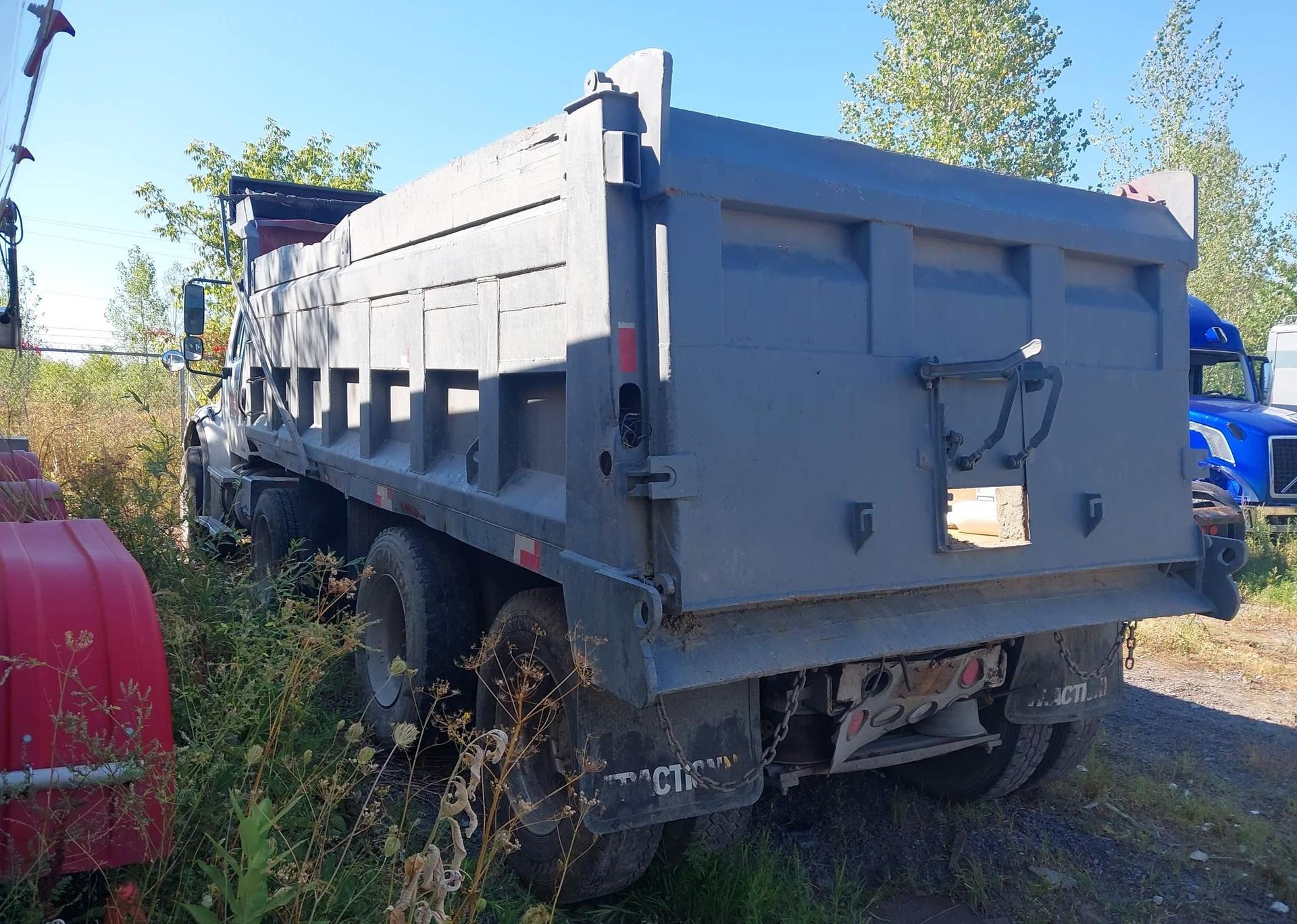 2006 FREIGHTLINER M2 112 MEDIUM DUTY