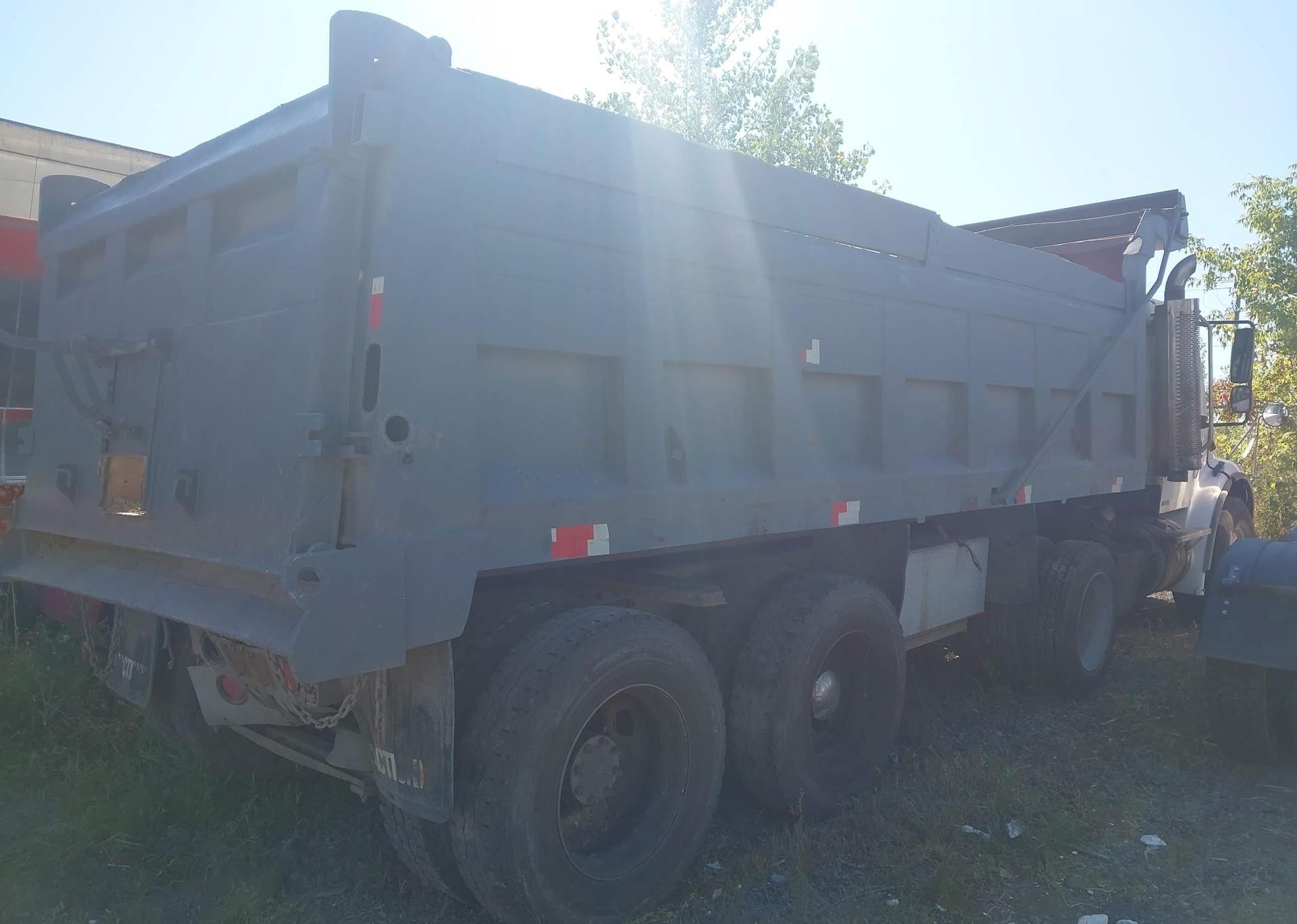 2006 FREIGHTLINER M2 112 MEDIUM DUTY