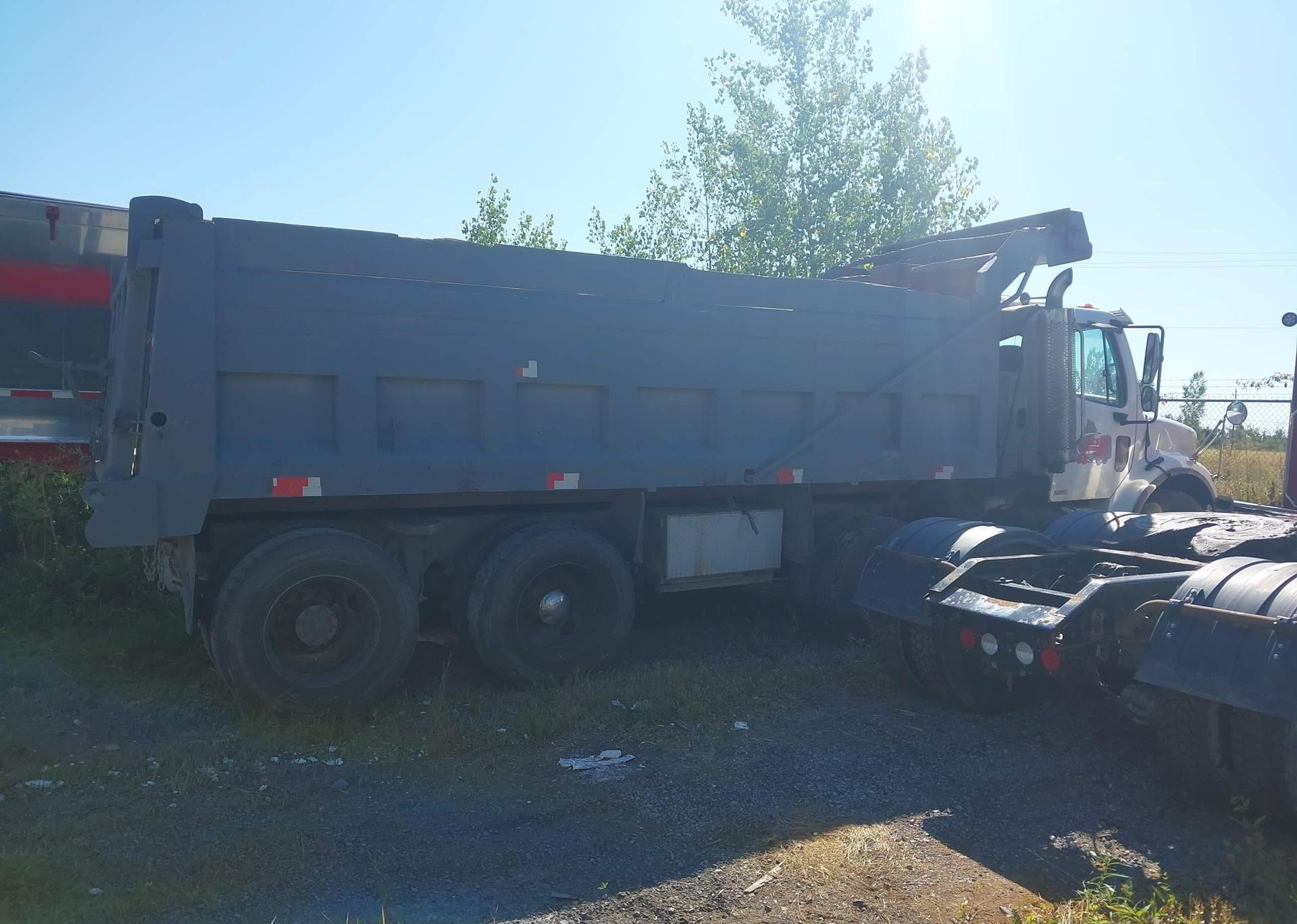 2006 FREIGHTLINER M2 112 MEDIUM DUTY